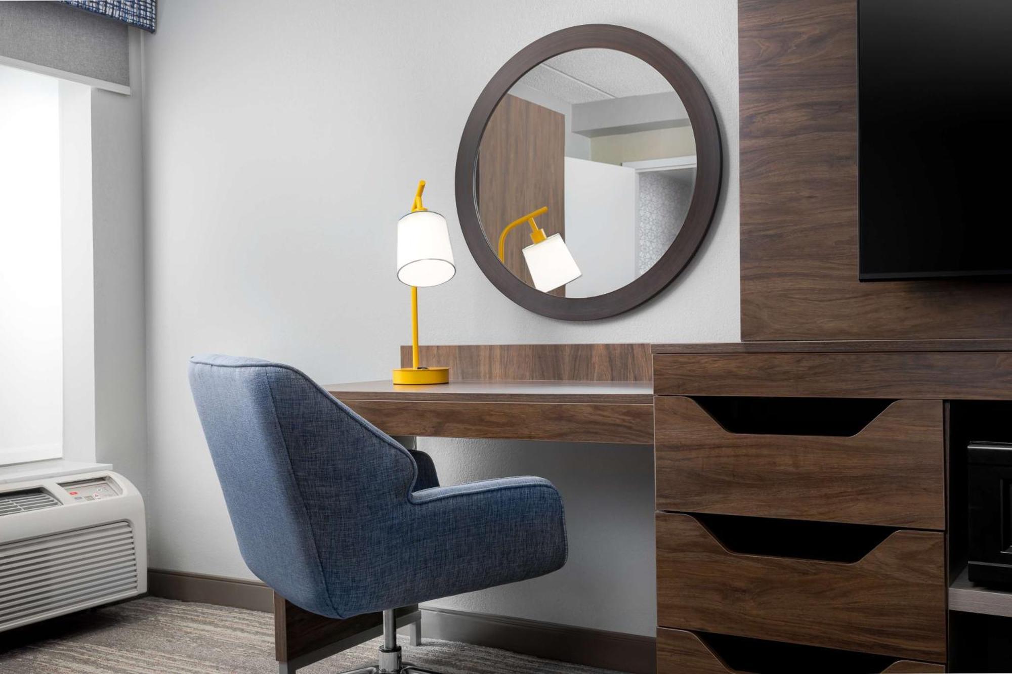 King Room with King Bed - Non-Smoking,1609315229:JPEG