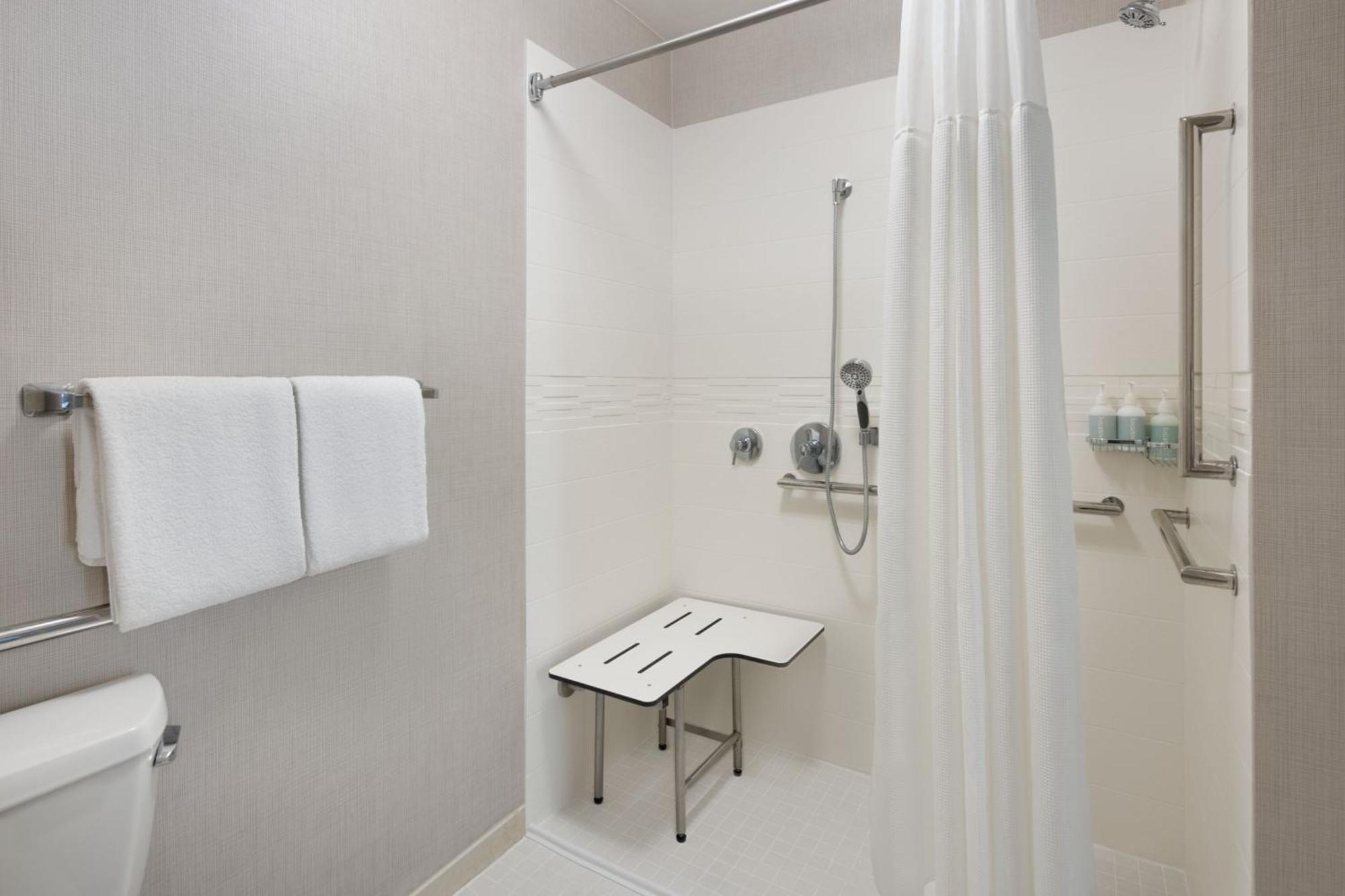 King Studio with Sofa Bed,1609316481:JPEG