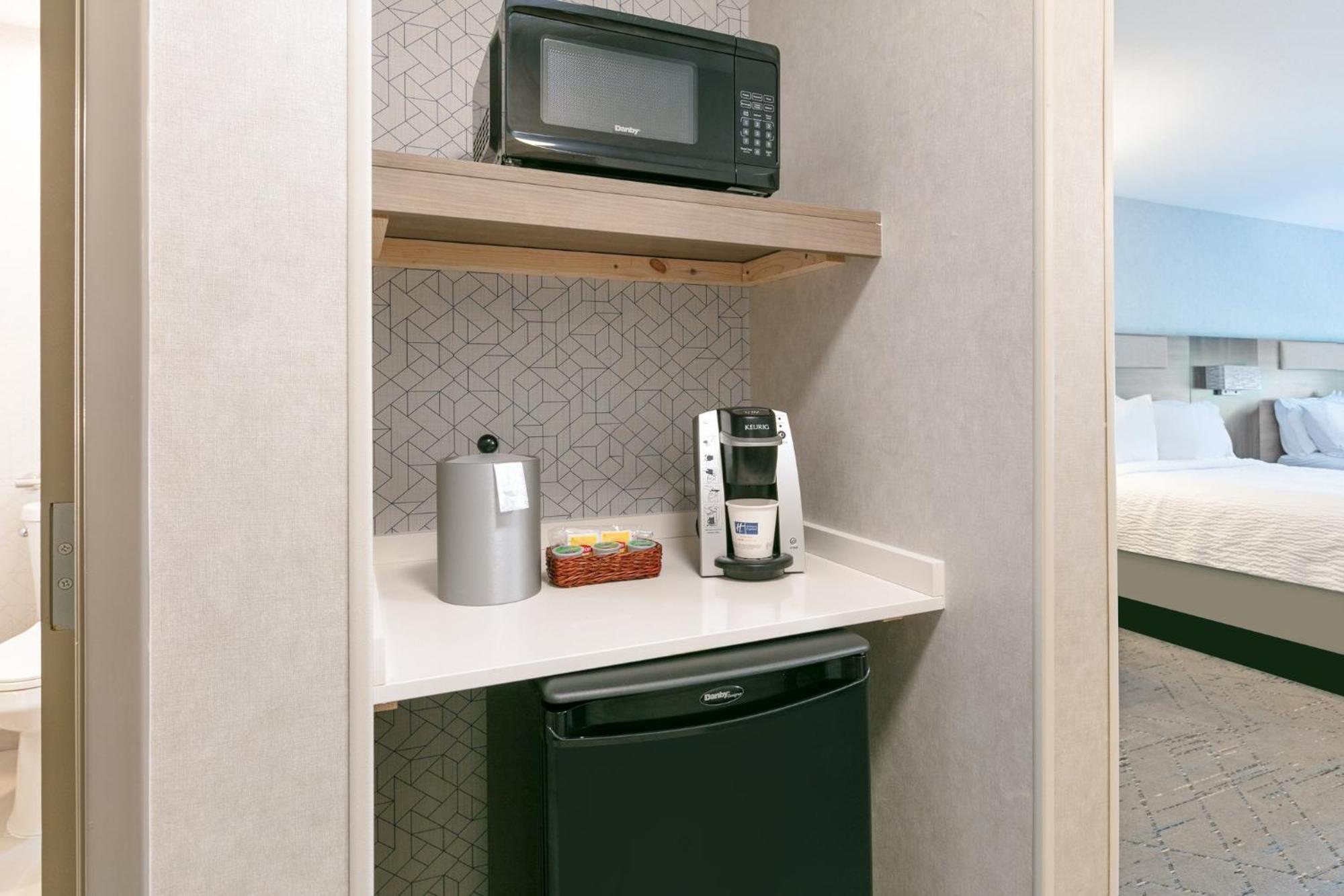 Standard Room,1616886061:JPEG