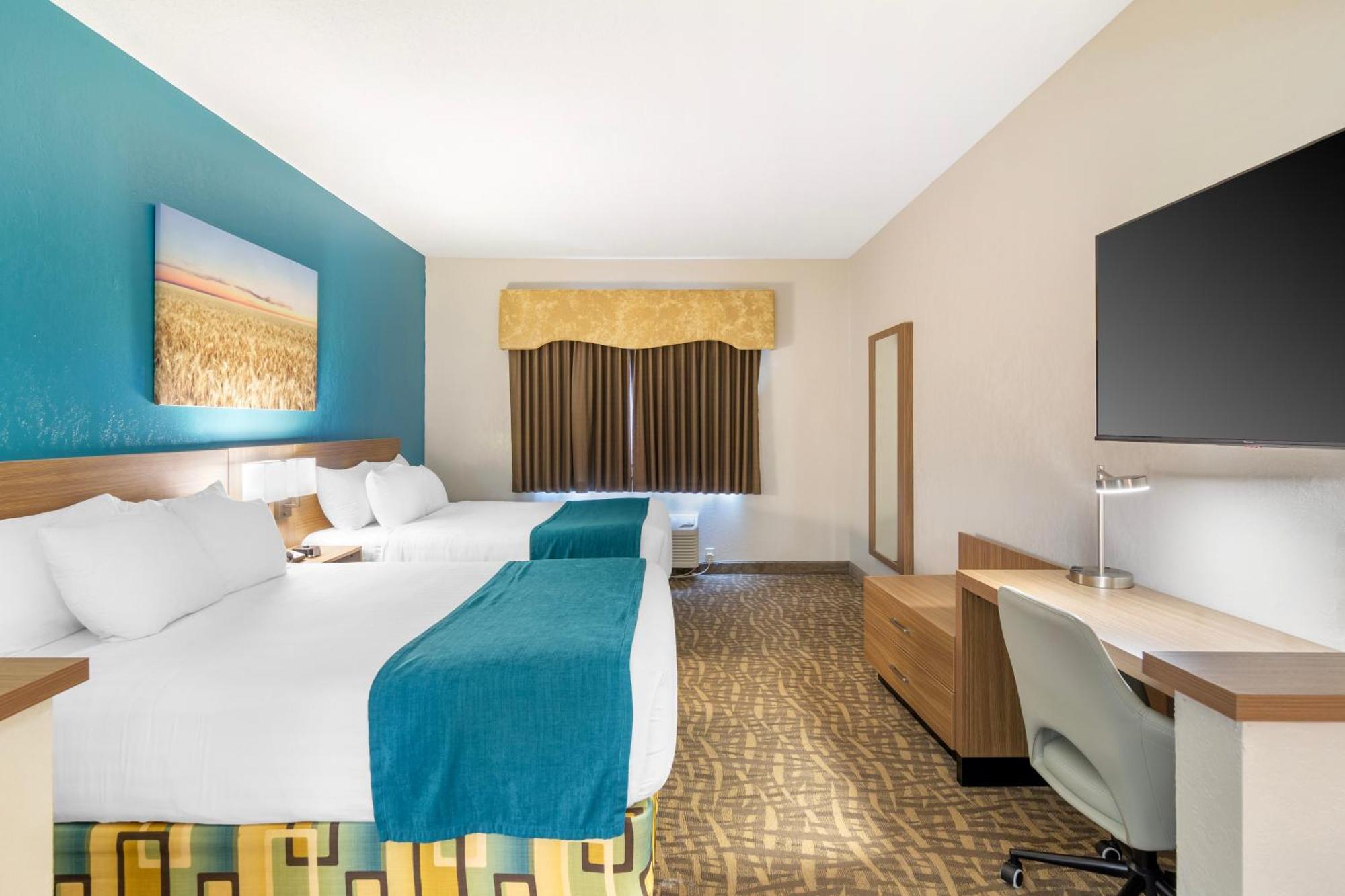 Queen Suite with Two Queen Beds,1621413655:JPEG