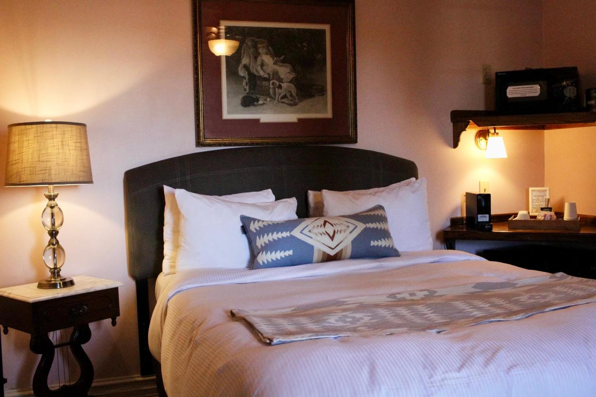 Double Room with Lake View,1629910866:JPEG