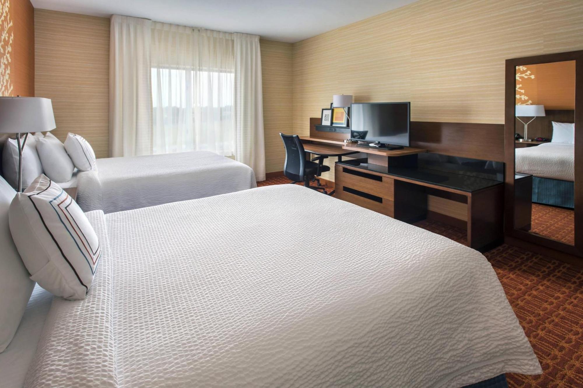 Queen Room Two Queen Beds Street View Hearing Accessible