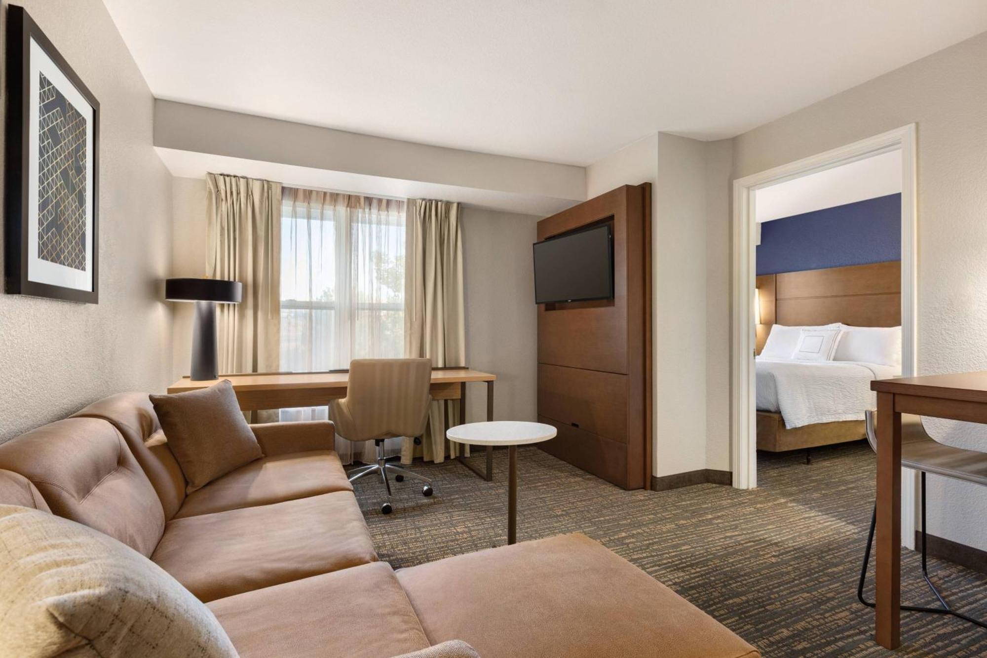 One-Bedroom Queen Suite,1634412092:JPEG