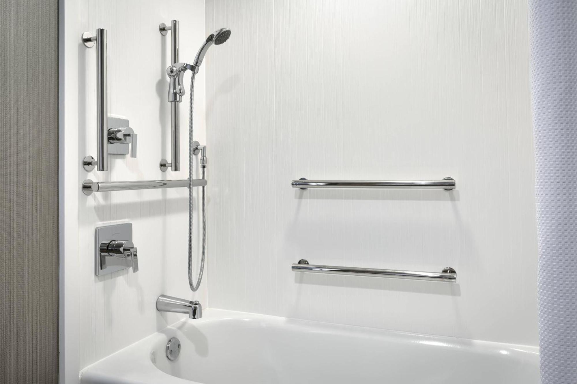 King Room,1643176711:JPEG