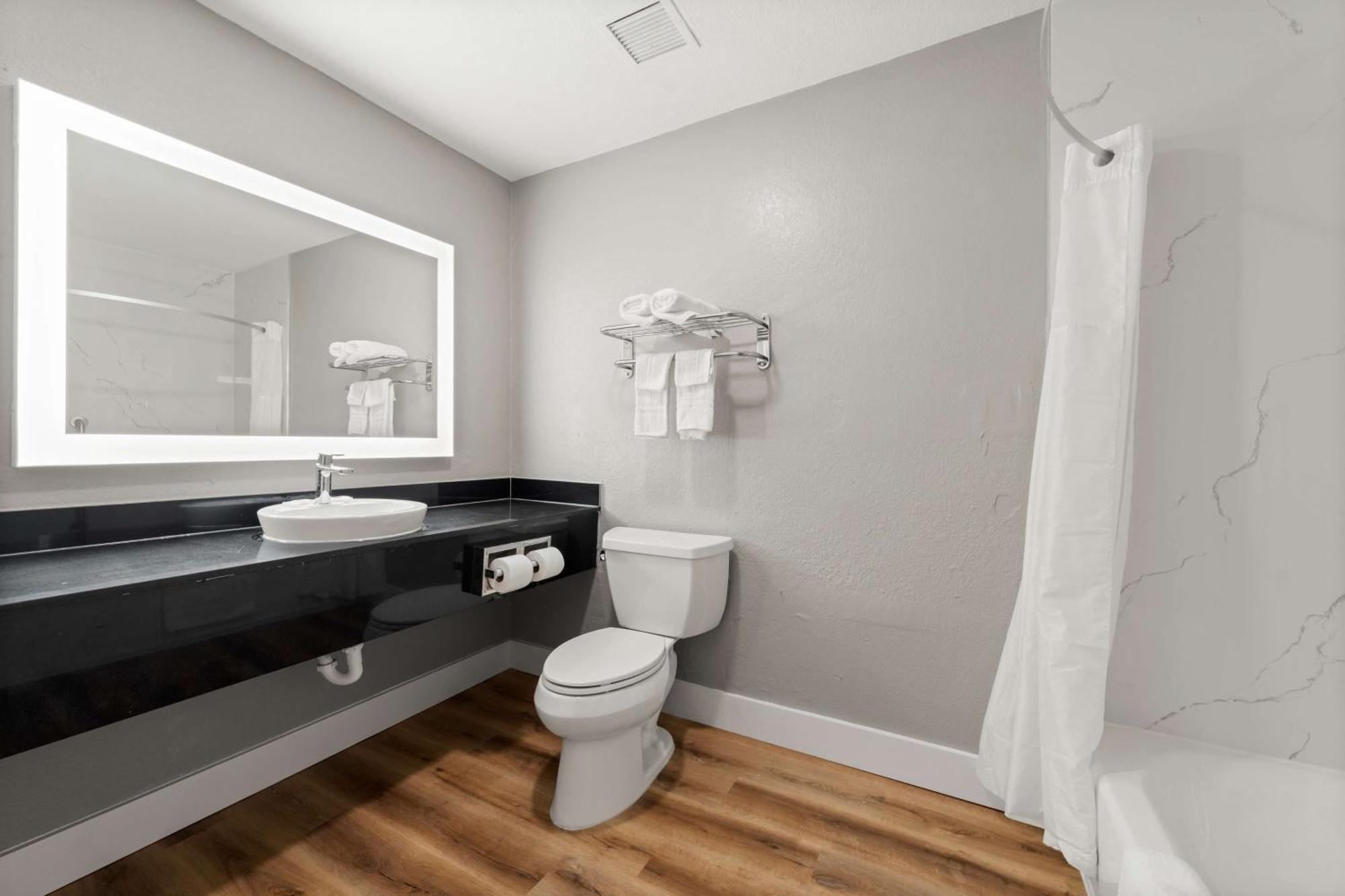 Suite - Non-Smoking,1646903823:JPEG