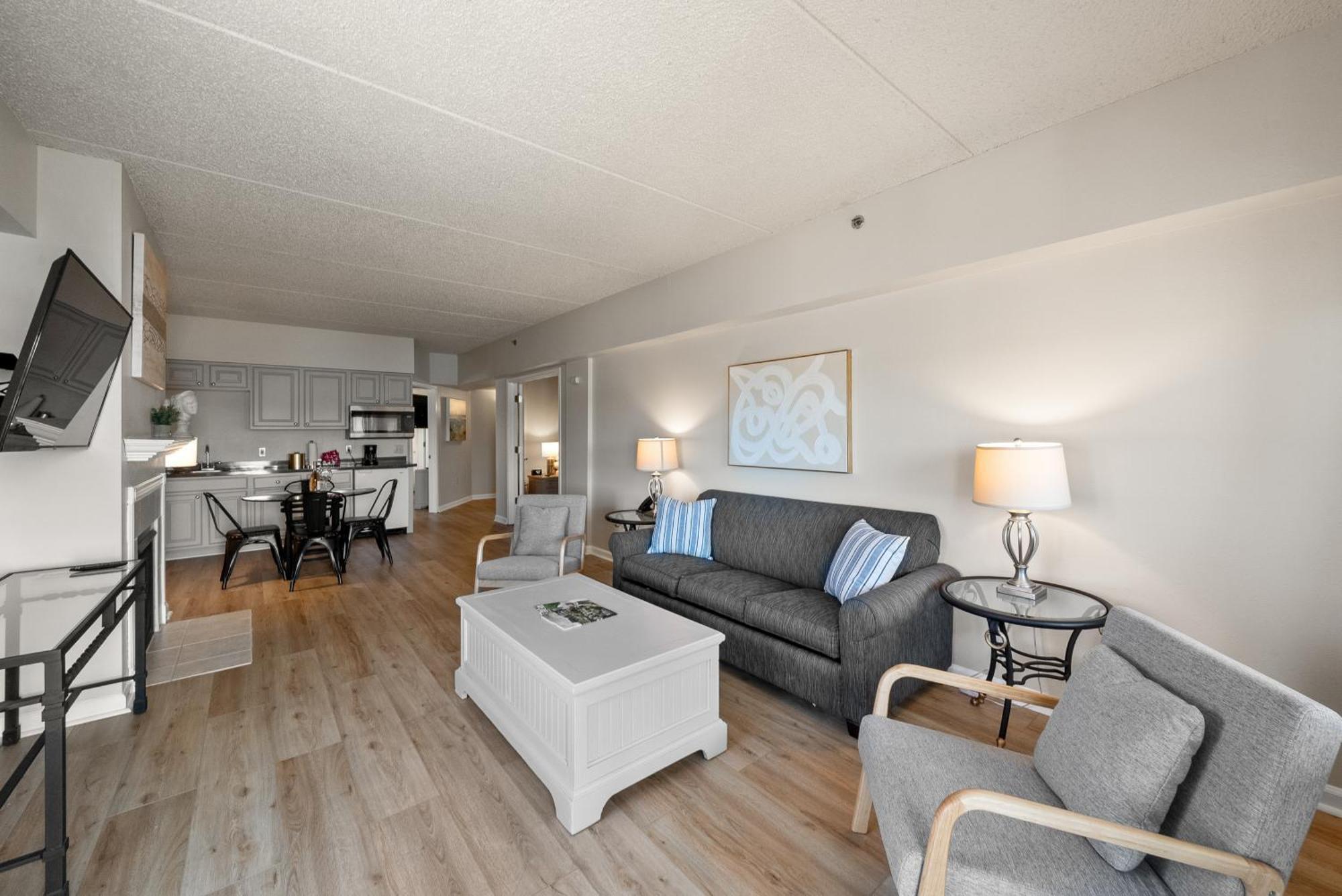 Two-Bedroom Suite,1659465275:JPEG