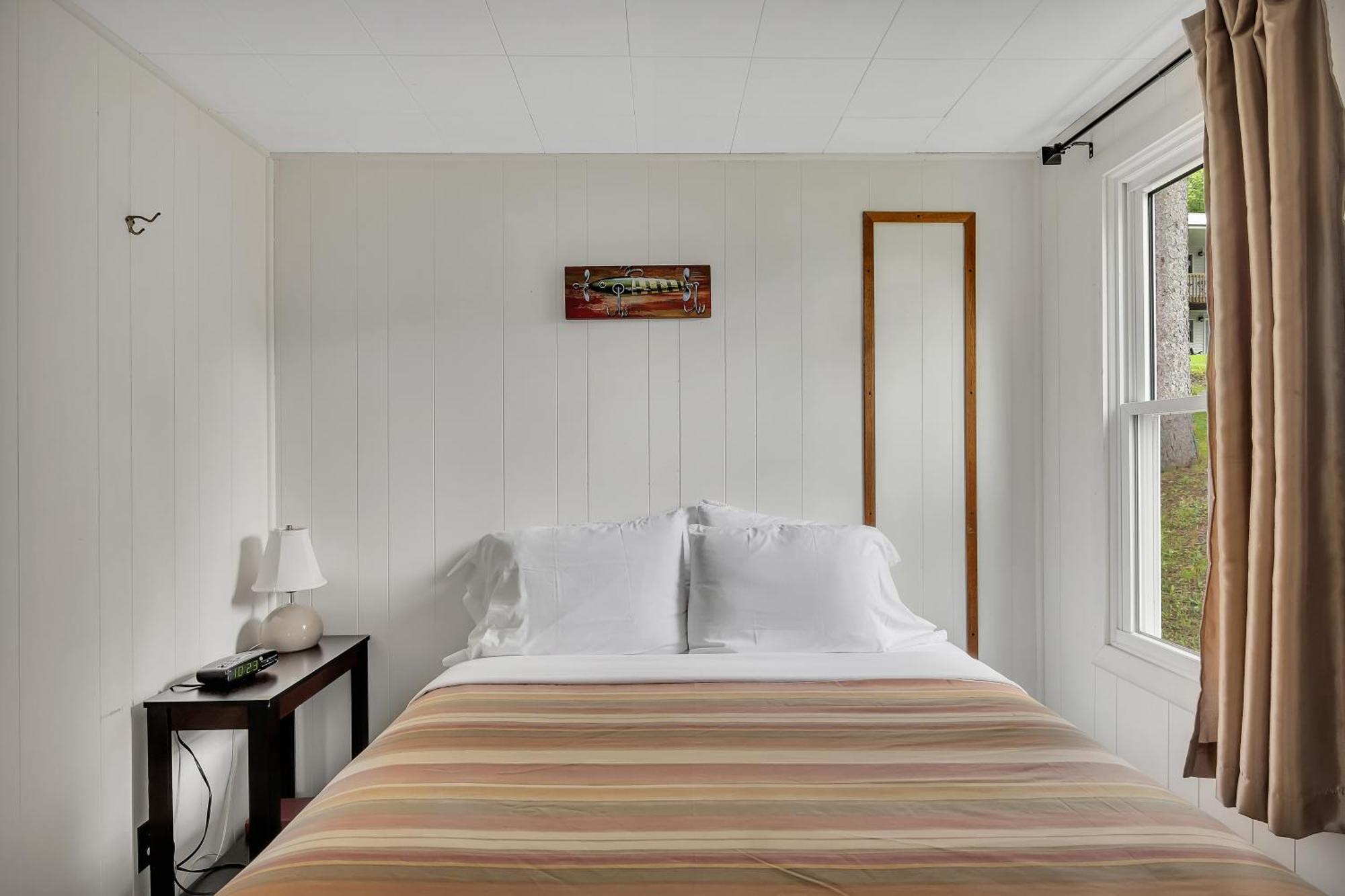 One Bedroom Cottage E,1675817001:JPEG