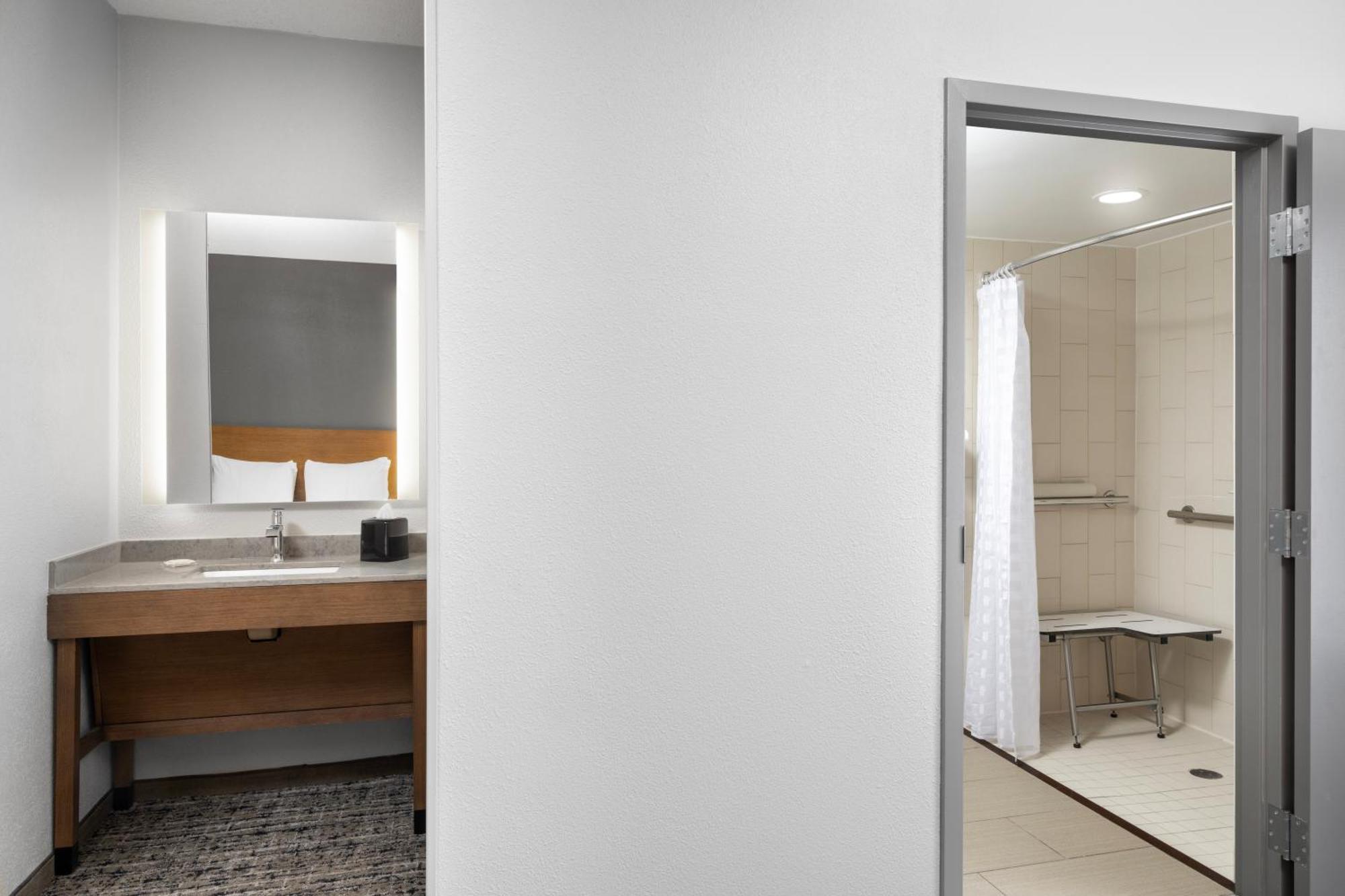 Double Room with Two Accessible Double Beds, Sofa Bed and Roll-In Shower
