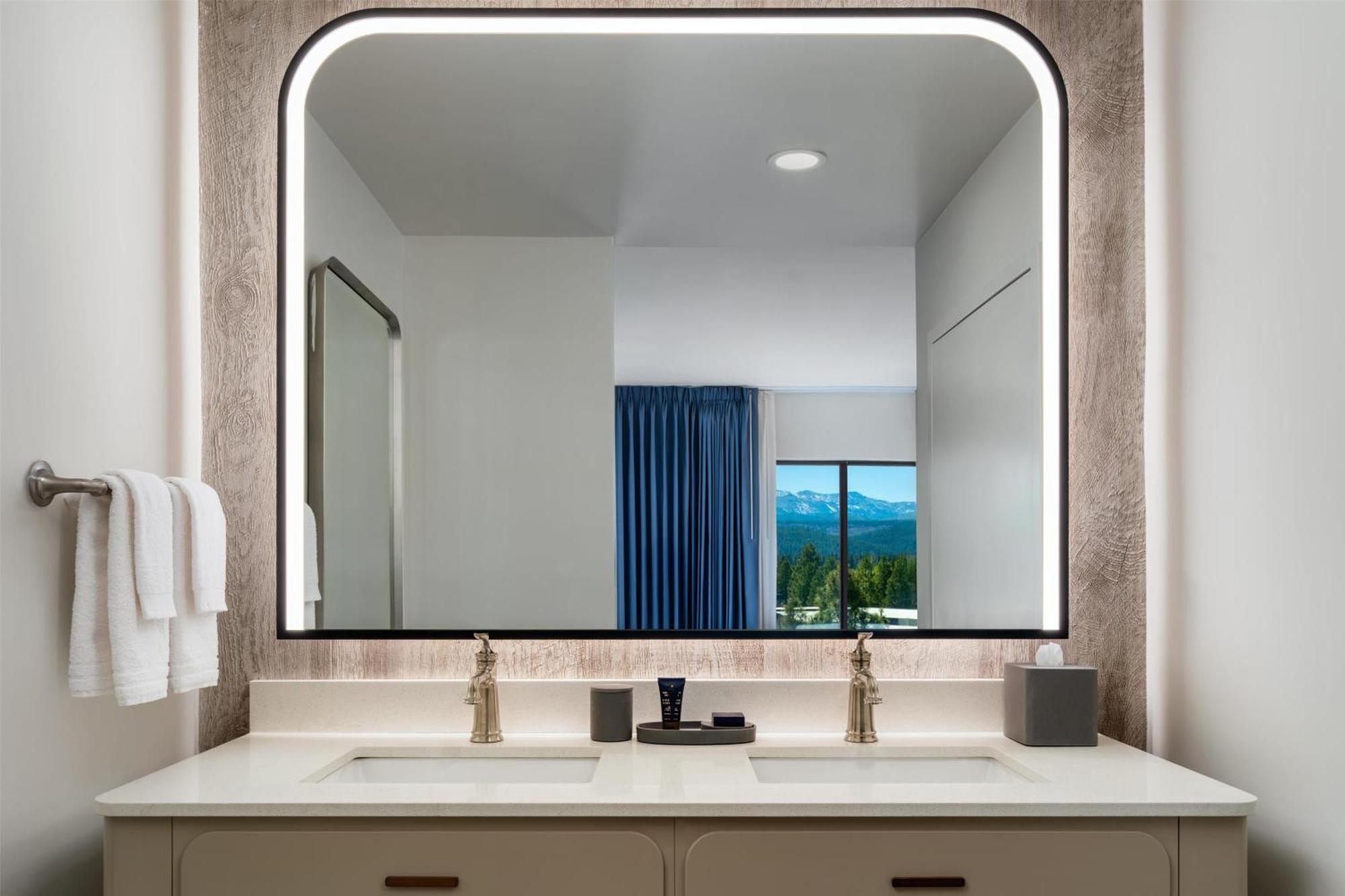 King Studio Suite with Sofa Bed,1697860489:JPEG