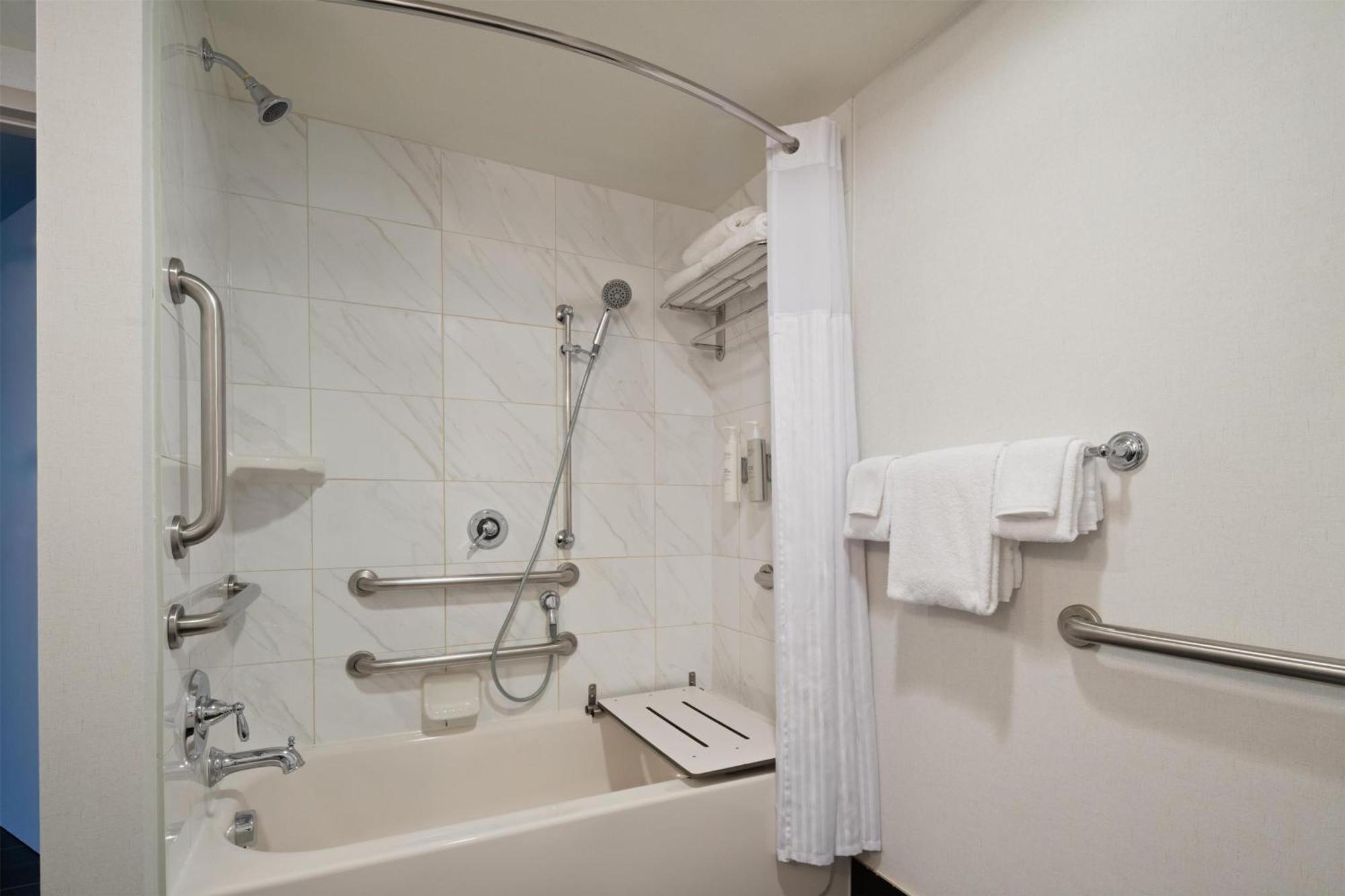Queen Room with Two Queen Beds - Mobility and Hearing Access