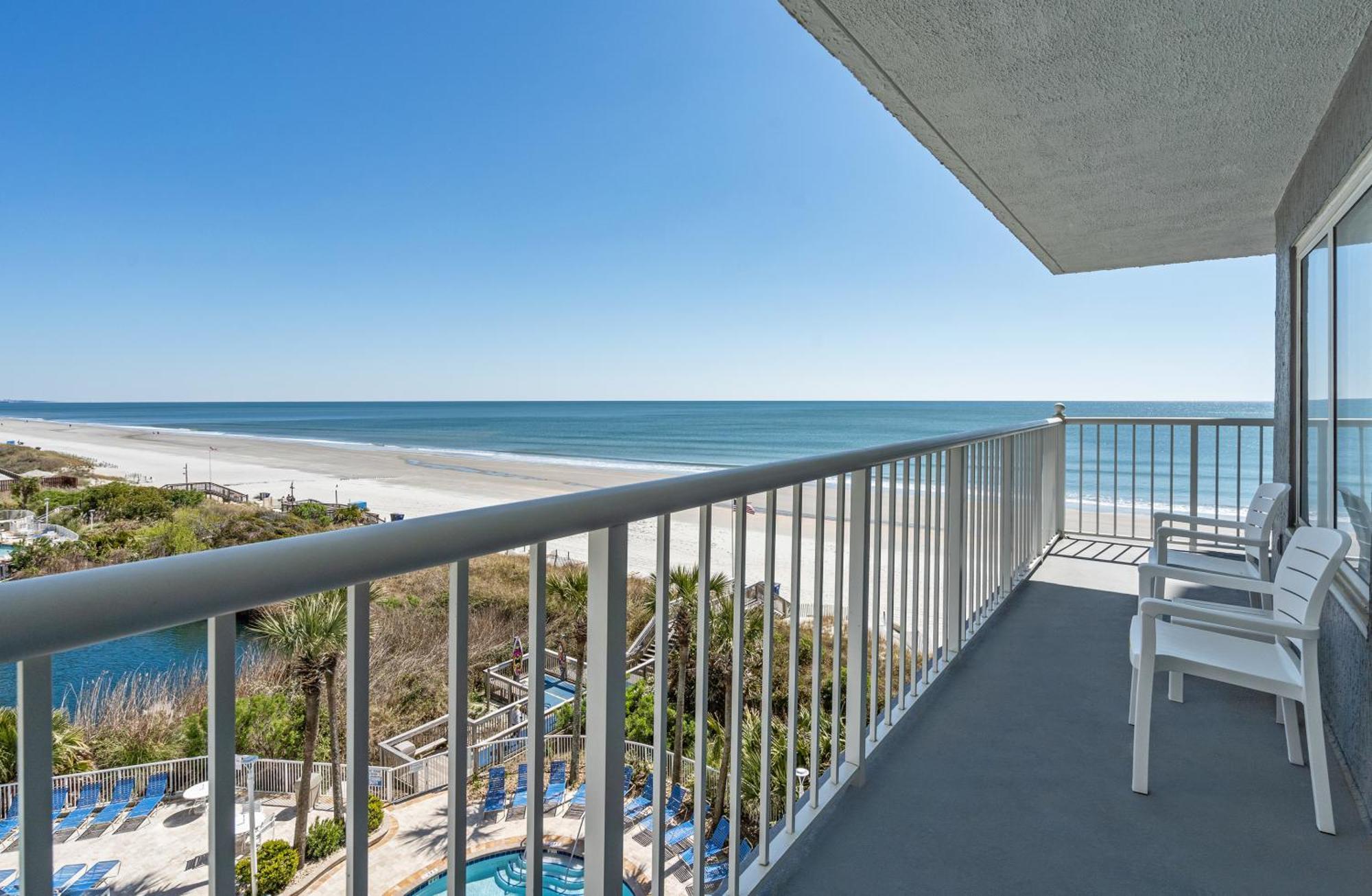 Three-Bedroom Suite Oceanfront,1742871291:JPEG