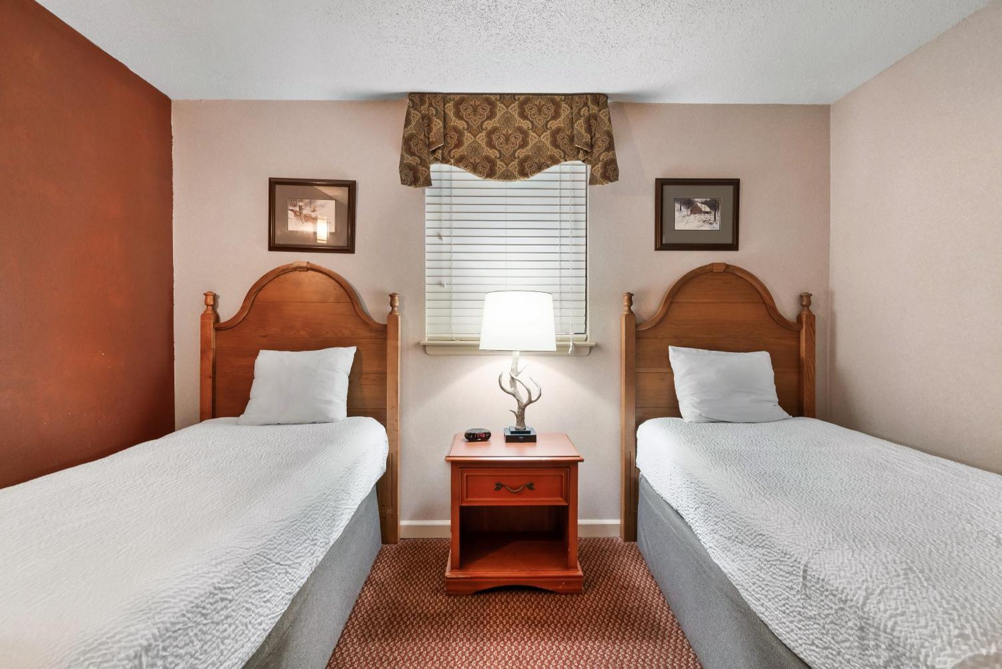 GTS Accessible 2 Bedroom Condo,1698978714:JPEG