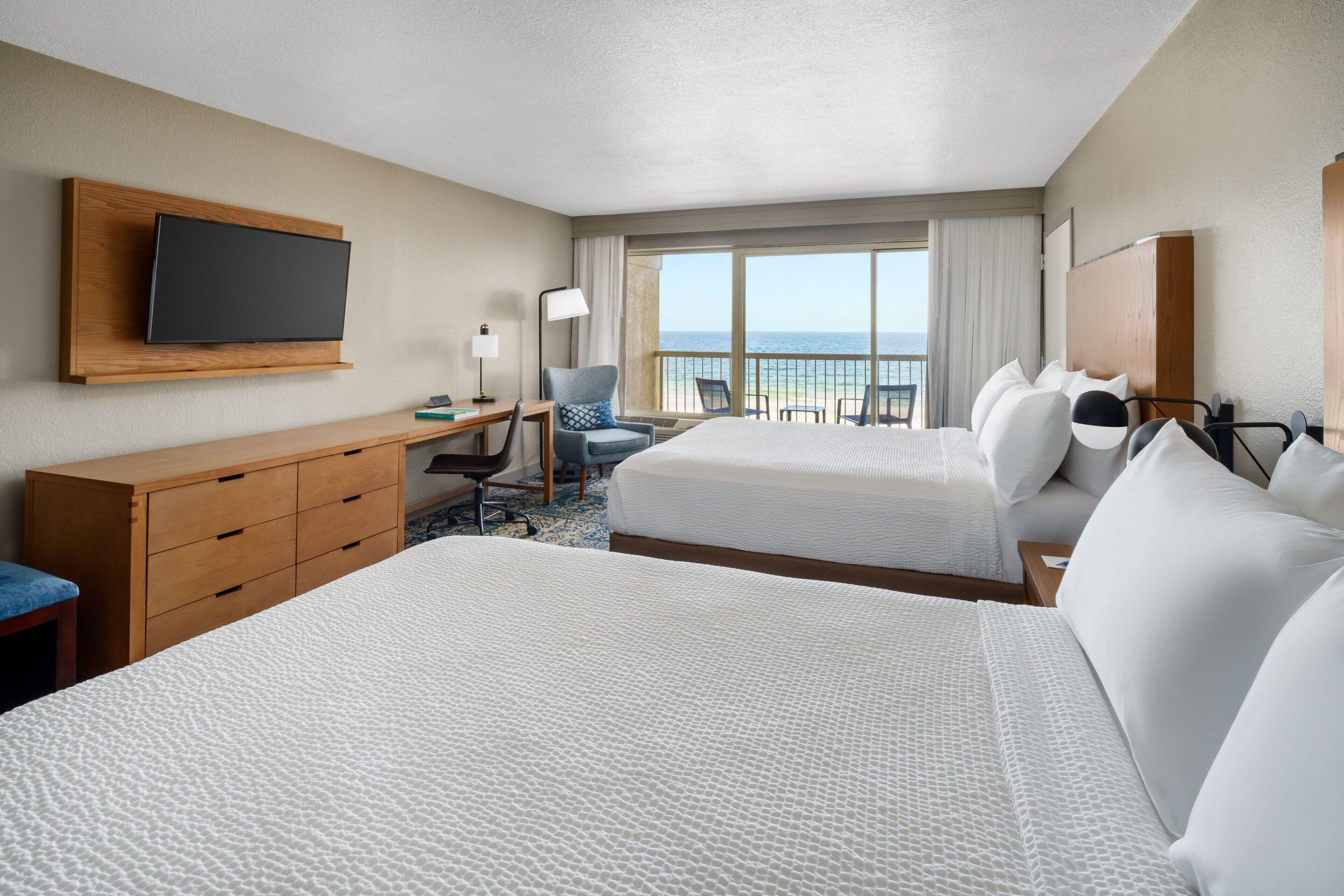 Deluxe Queen Room Two Queen Beds Balcony Gulf View,1617847572:JPEG