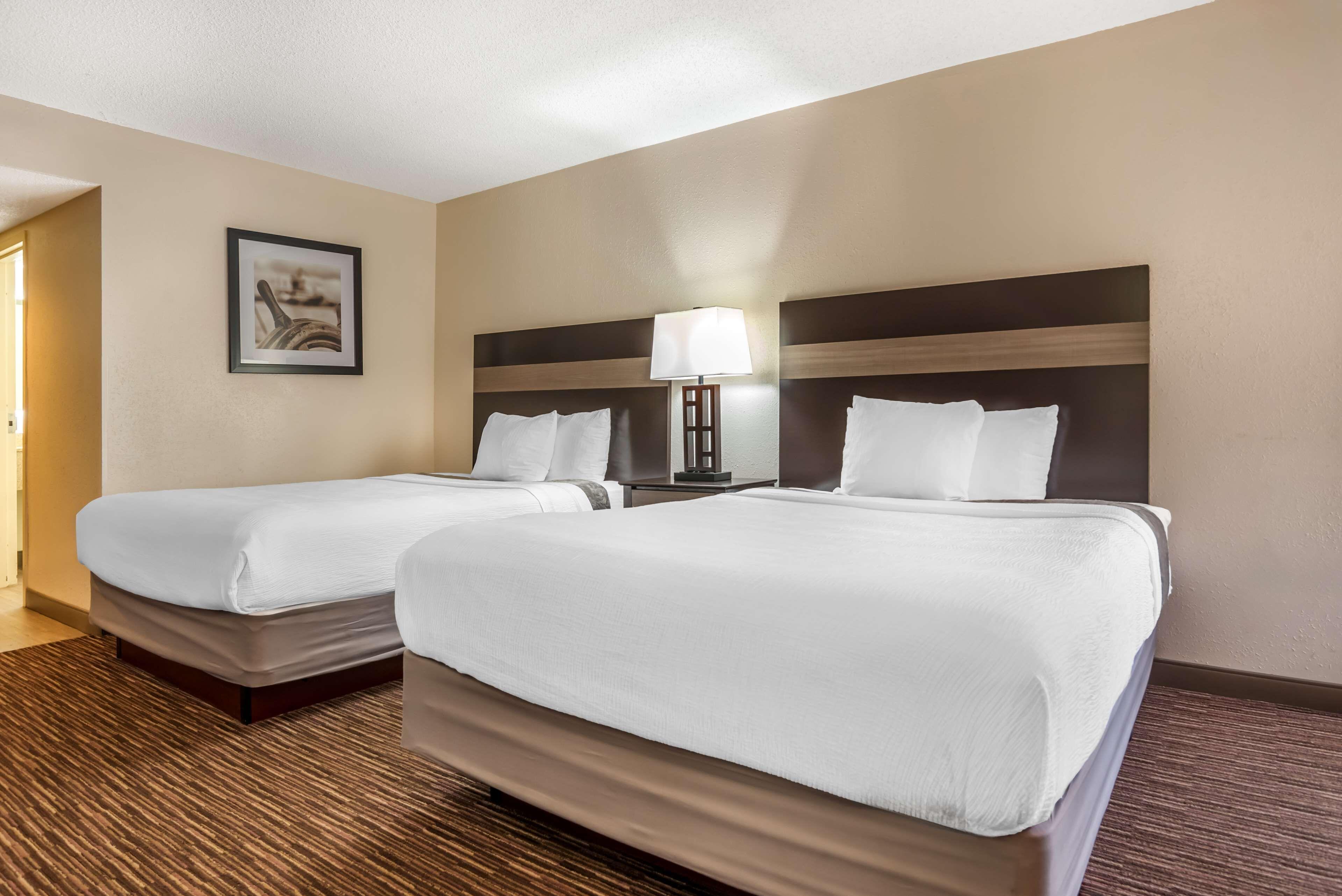 Queen Room with Two Queen Beds and Balcony - Non-Smoking