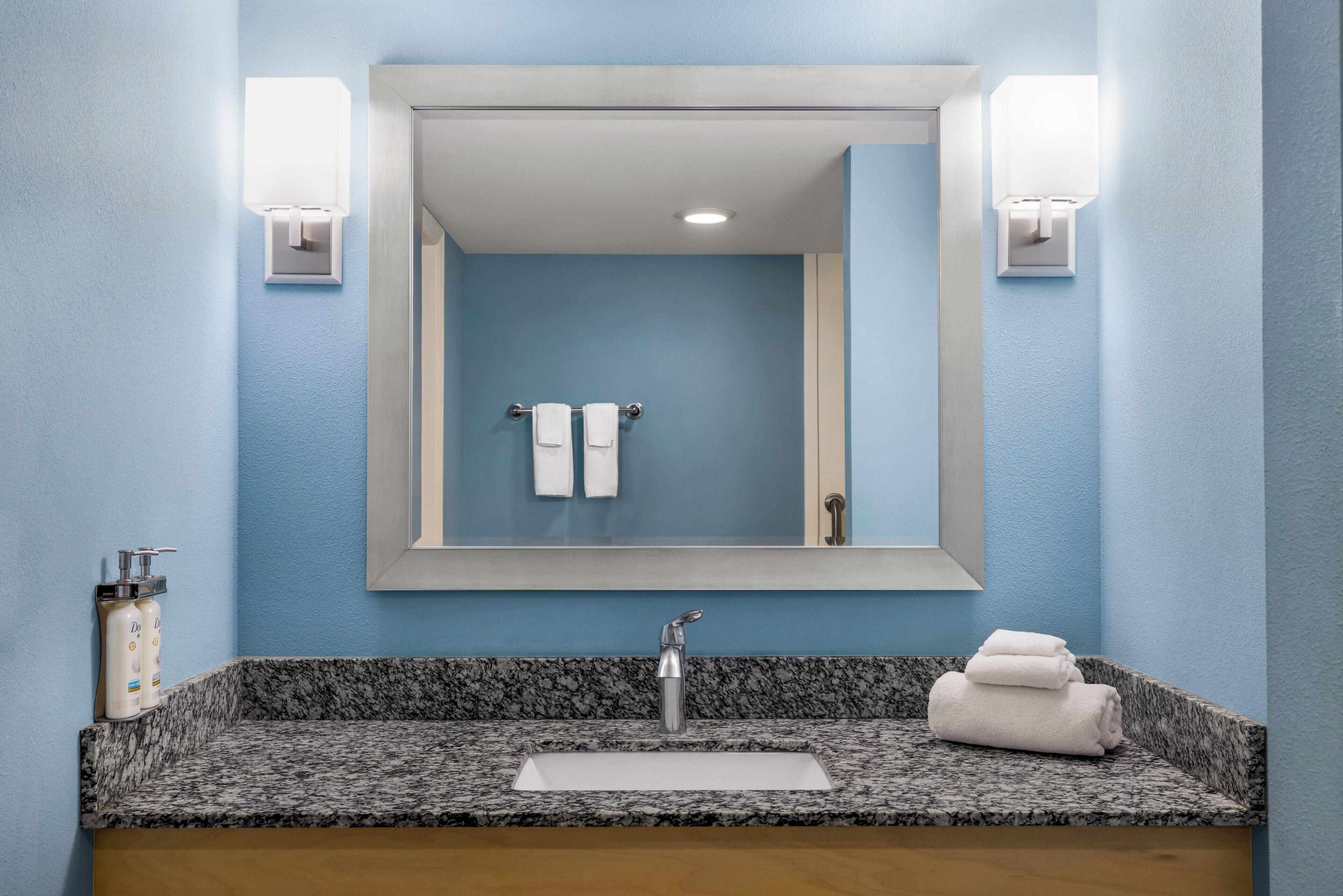 Queen Room with Two Queen Beds- Oceanfront,1706350461:JPEG