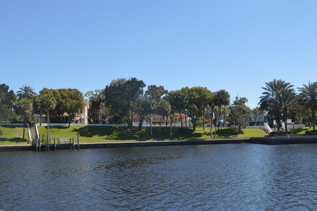Studio Lake View,172167918:JPEG