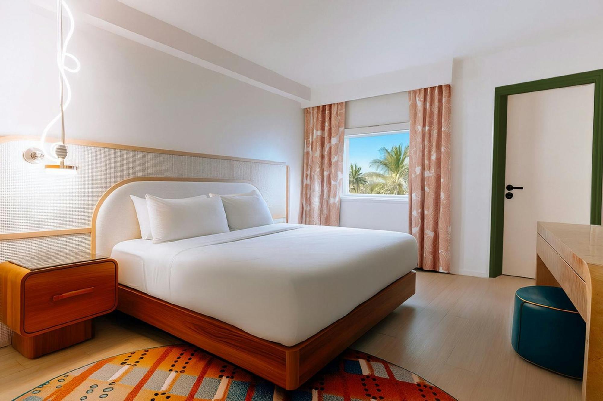 Deluxe King Room,1742650980:JPEG