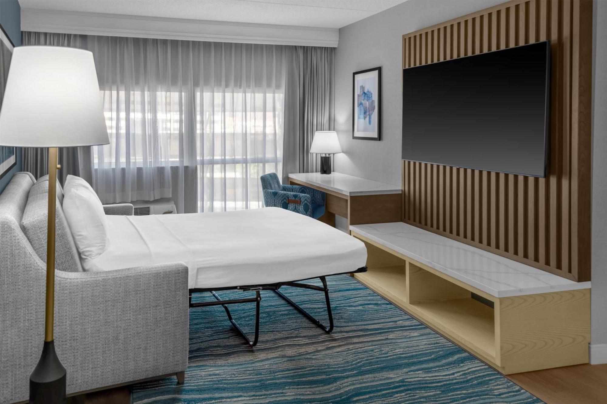 Junior King Suite - Non-Smoking,1739404365:JPEG