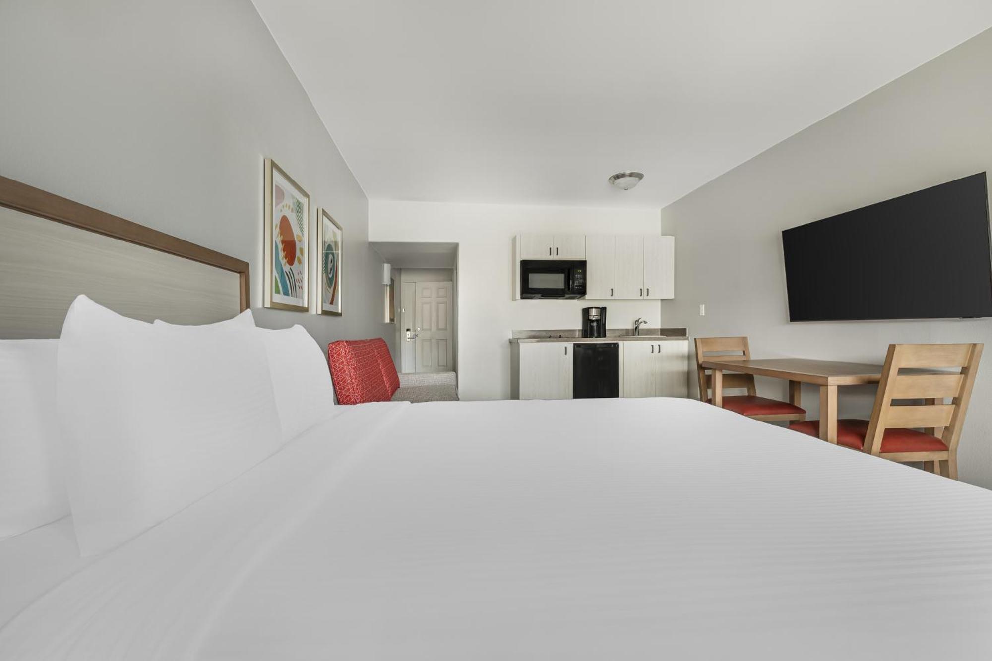 Queen Room with Sofa Bed