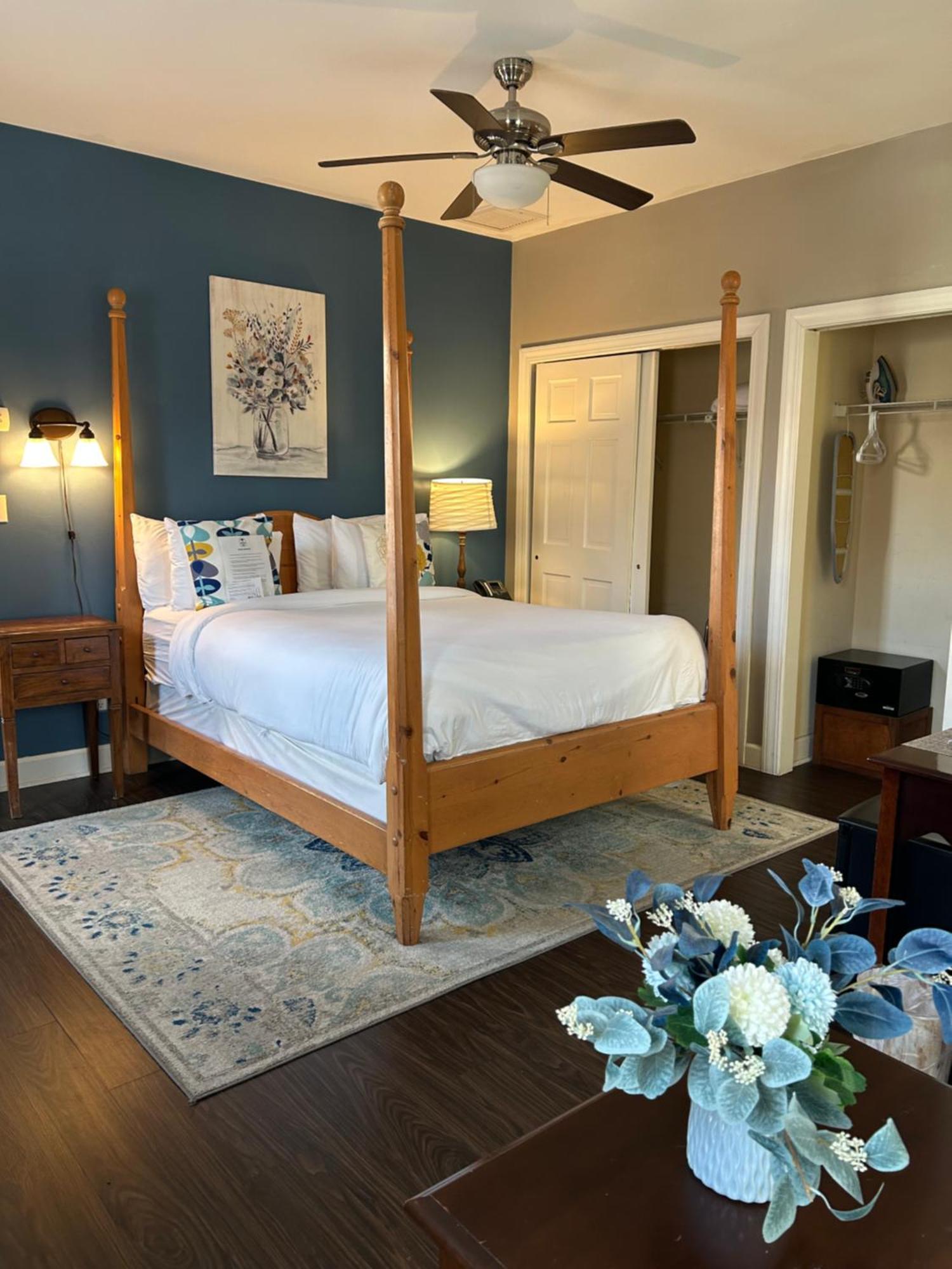 Carriage House Room
