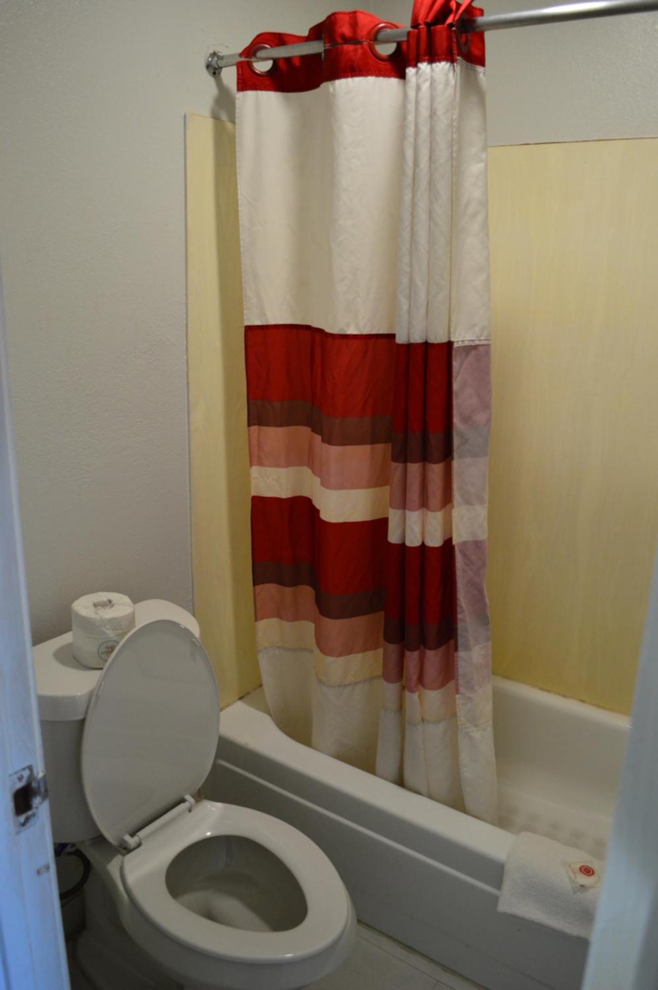 Single Room,1746937042:JPEG