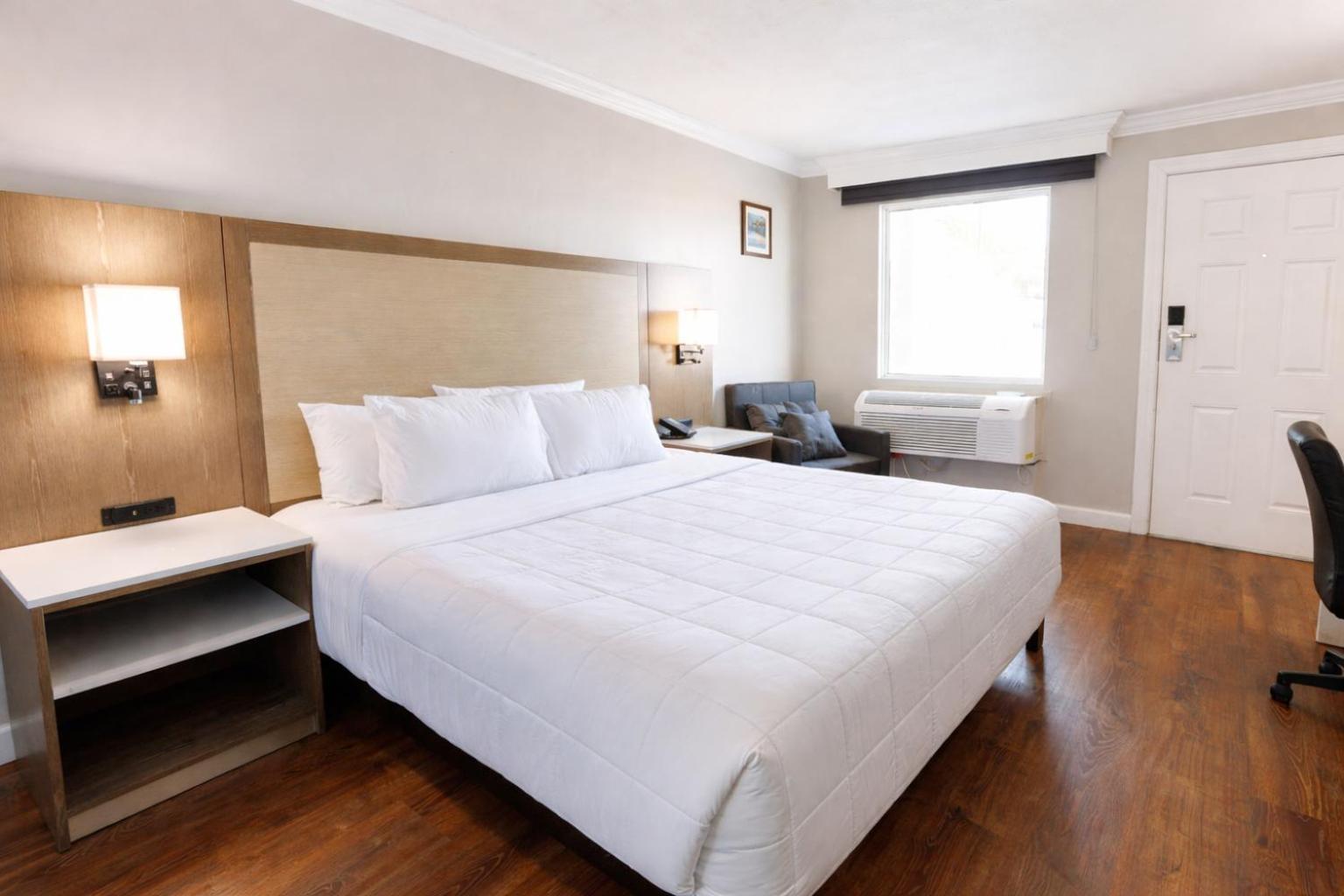 King Room Non-Smoking,1756524320:JPEG