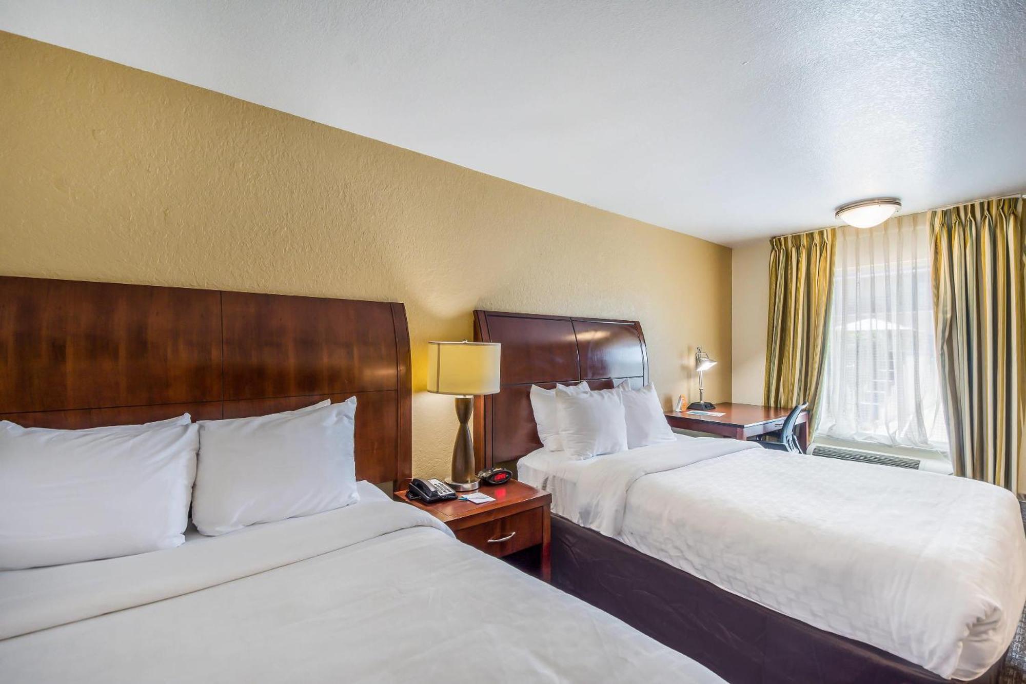 Double Room with Two Double Beds - Non-Smoking