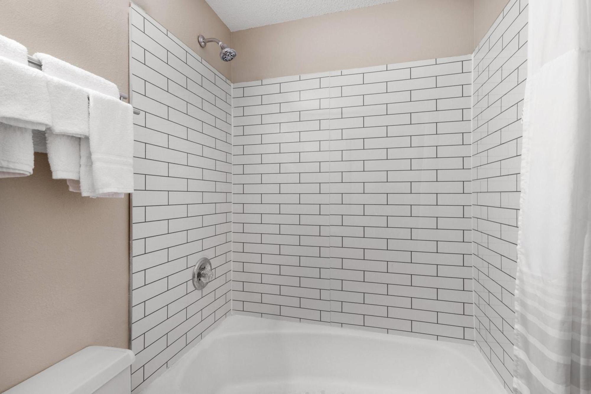 Double Room with Two Double Beds and Exterior Entrance - Second Floor/Non-Smoking