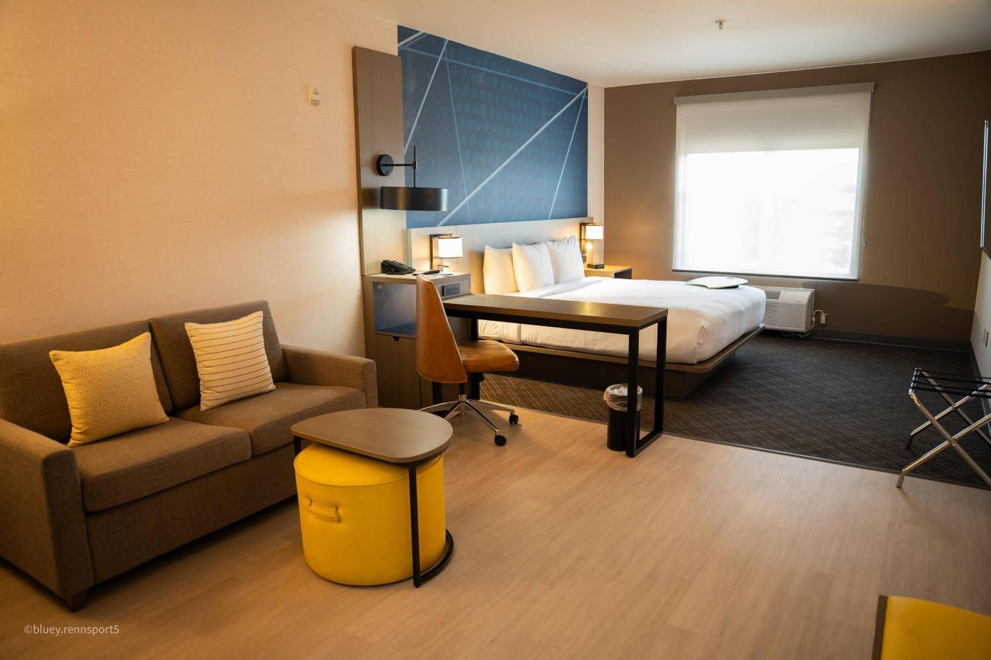 King Room - Accessible/Non-Smoking