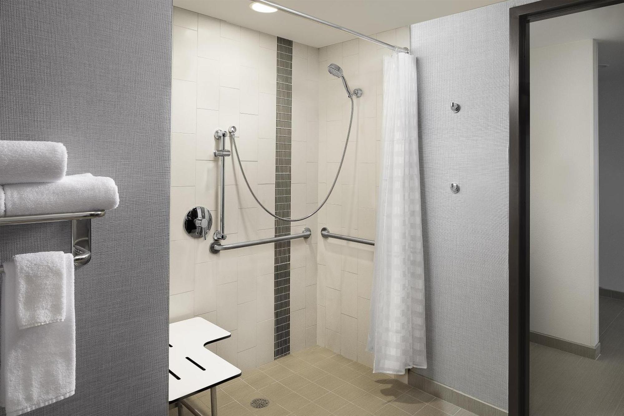 King Room with Roll-In Shower - Disability Access