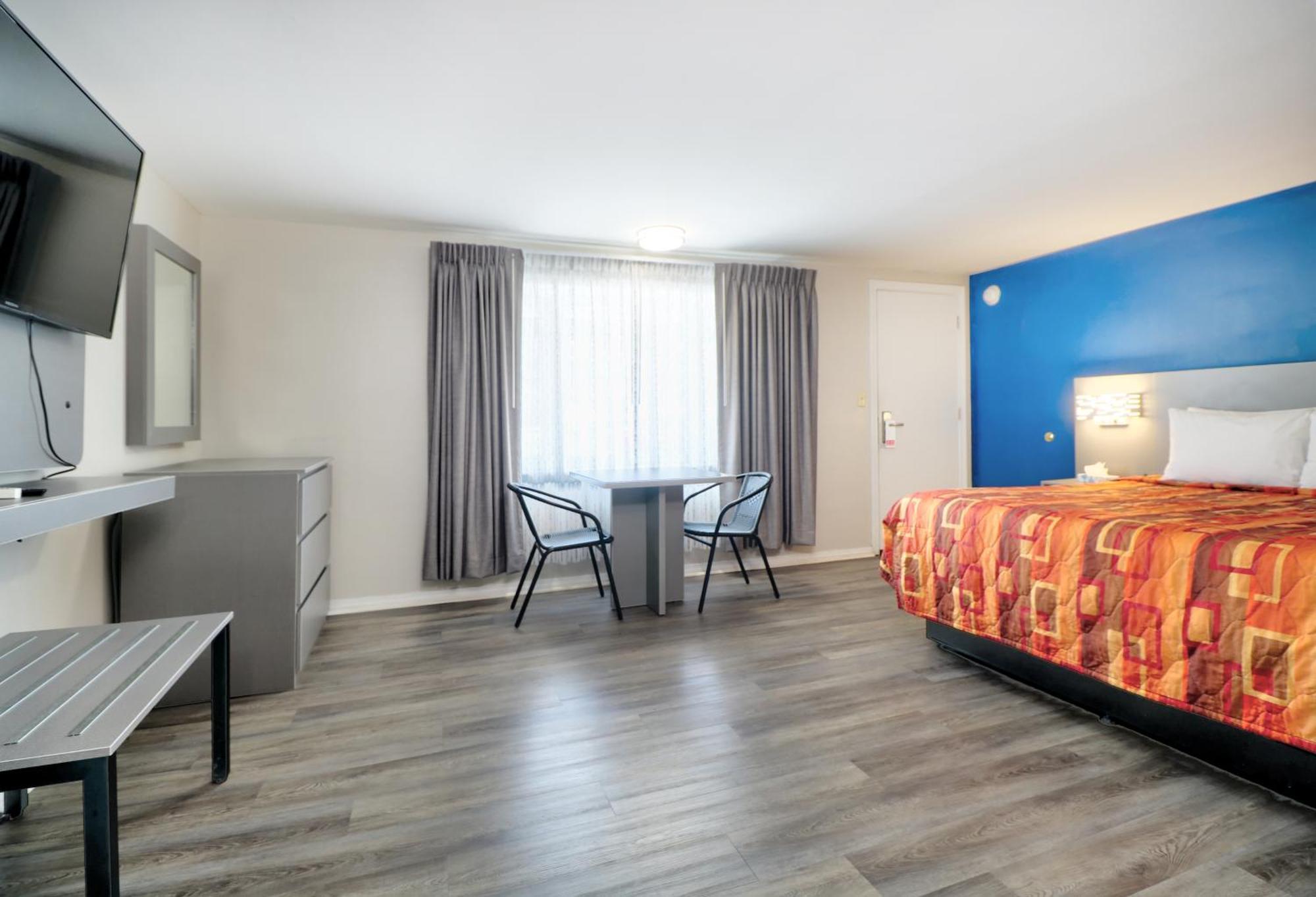 King Efficiency Room