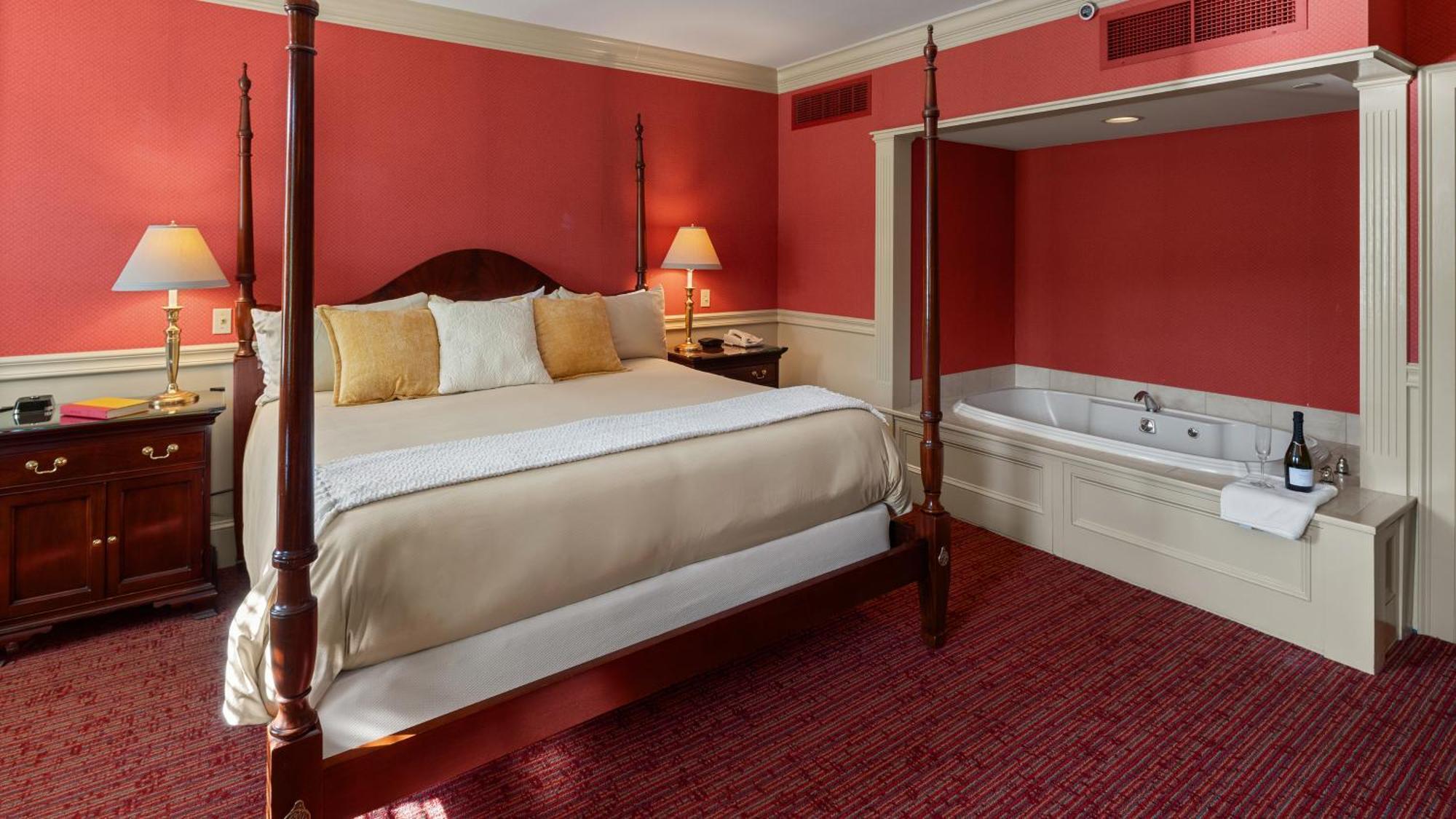 Luxury King Suite,1773693604:JPEG