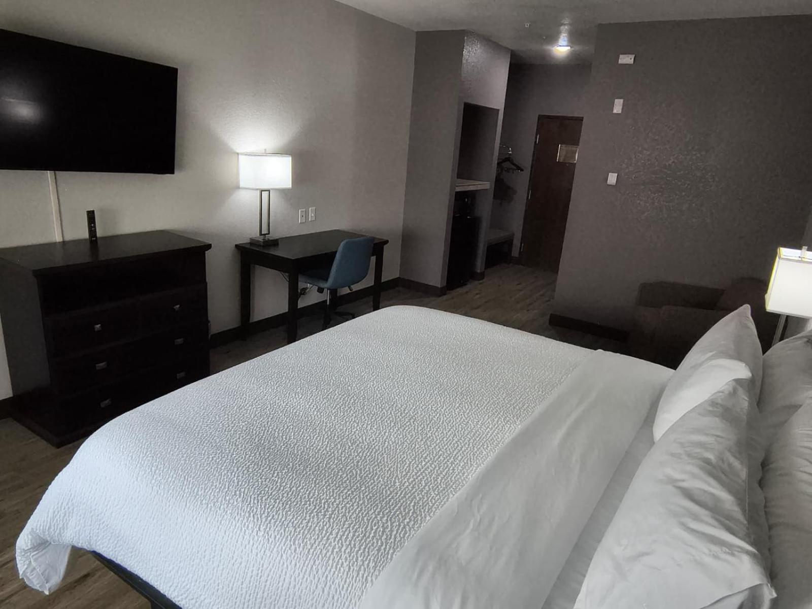 Standard King Room
