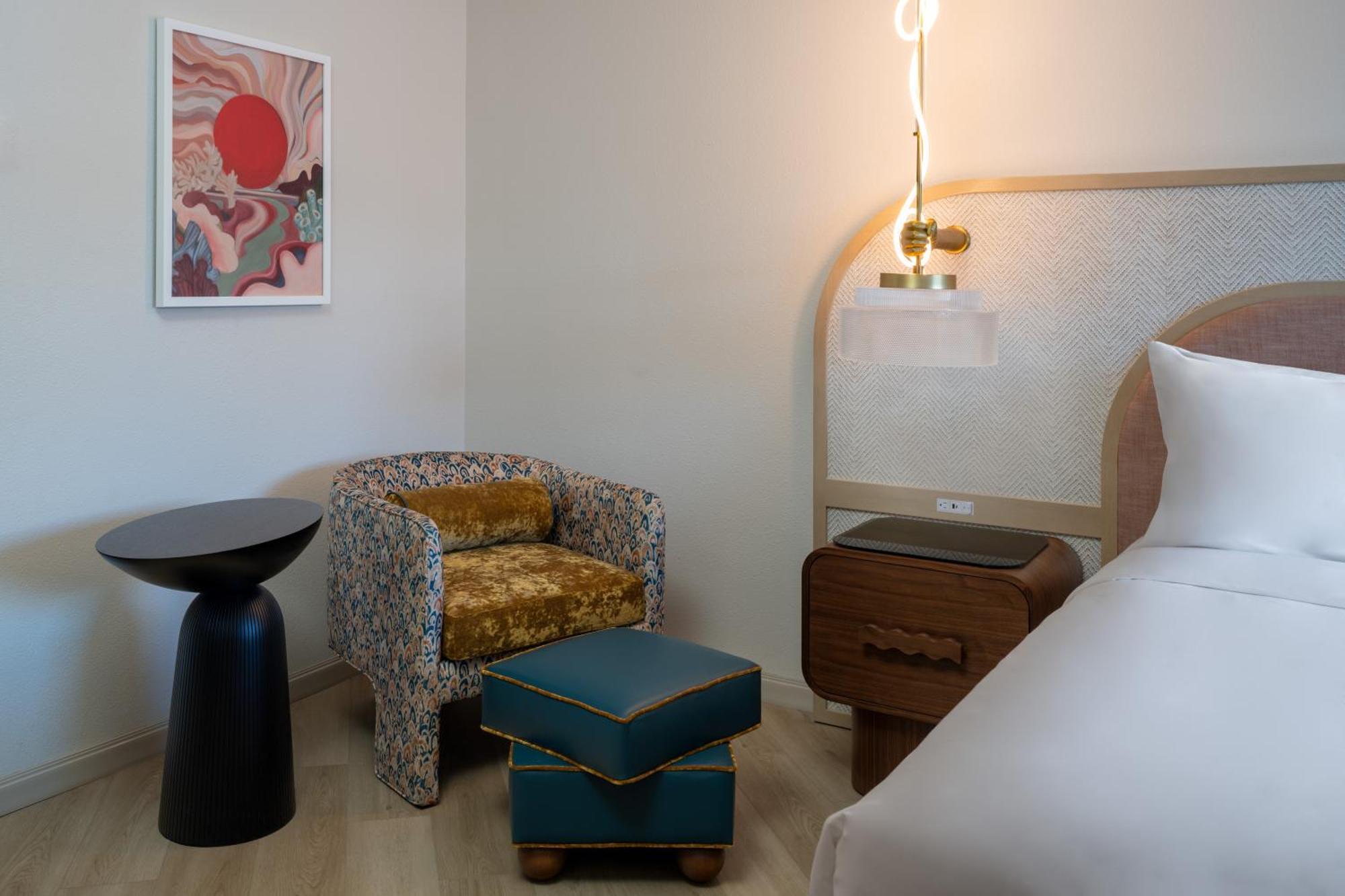 Deluxe King Room - Hearing Accessible