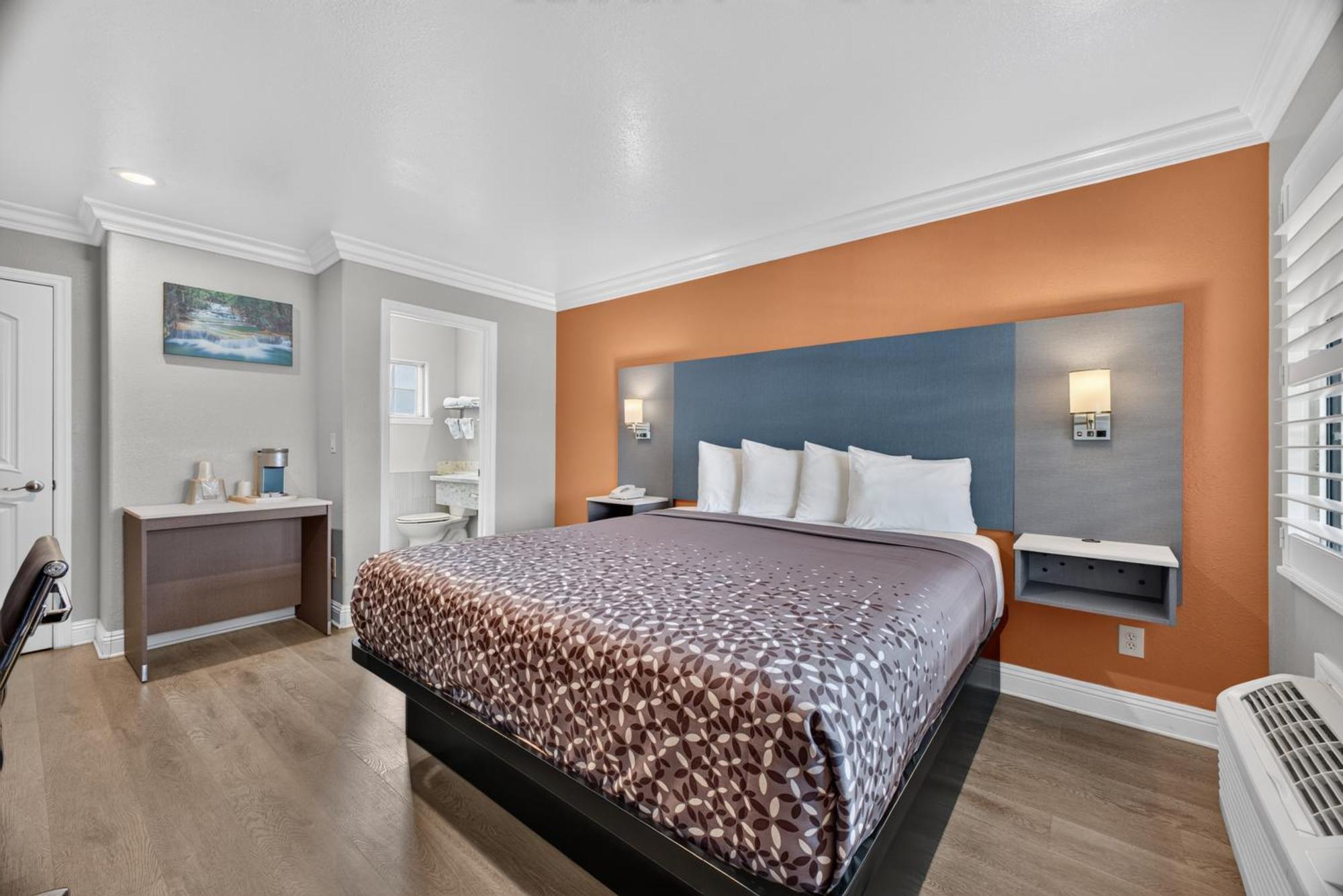 Standard King Room