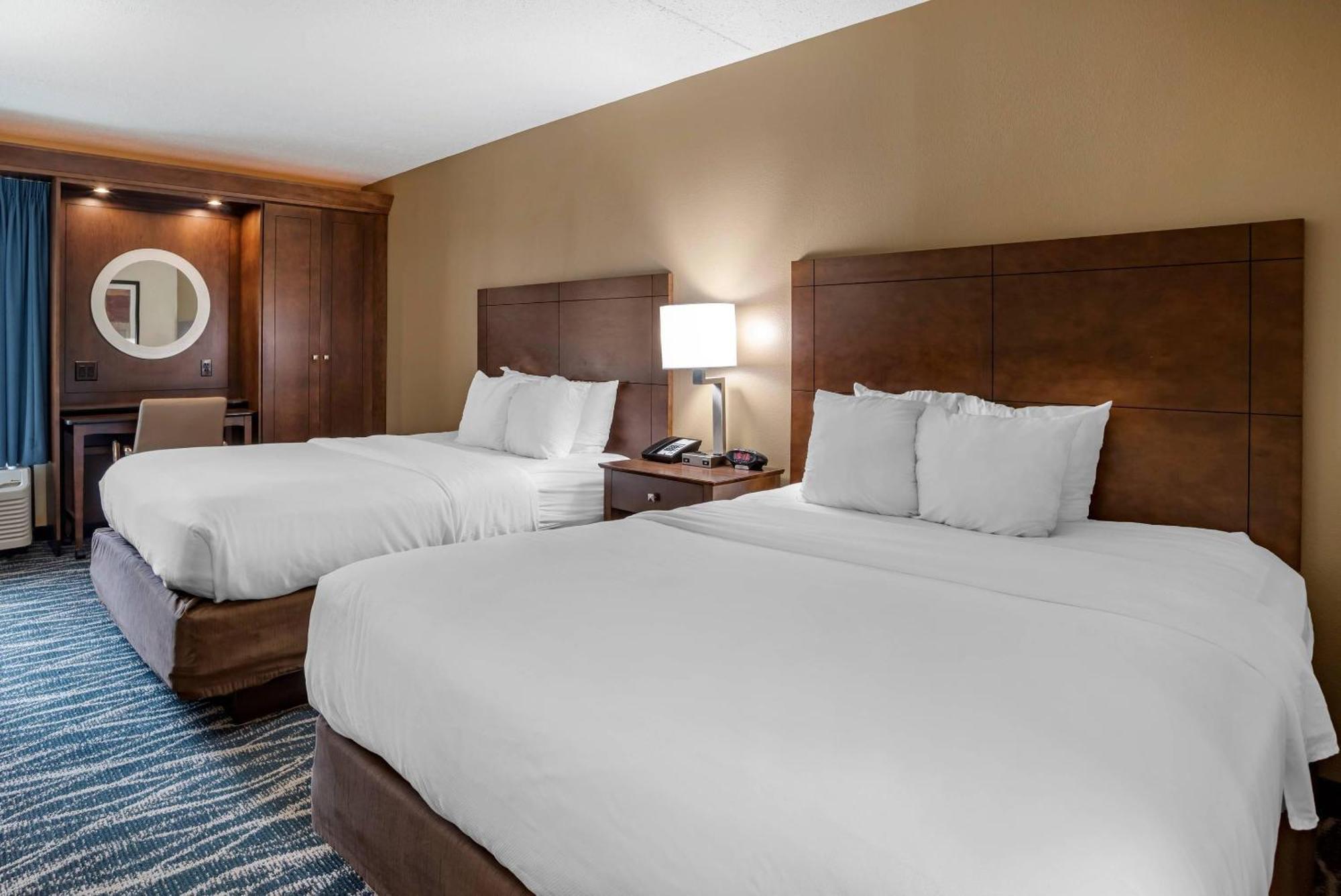 Queen Room with 2 Queen Beds