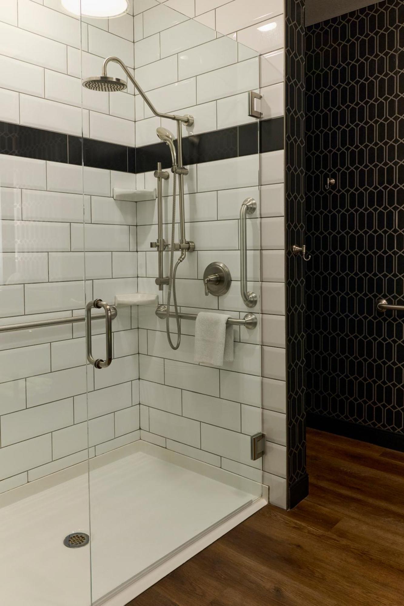 King Room with Roll-In Shower - Disability Access