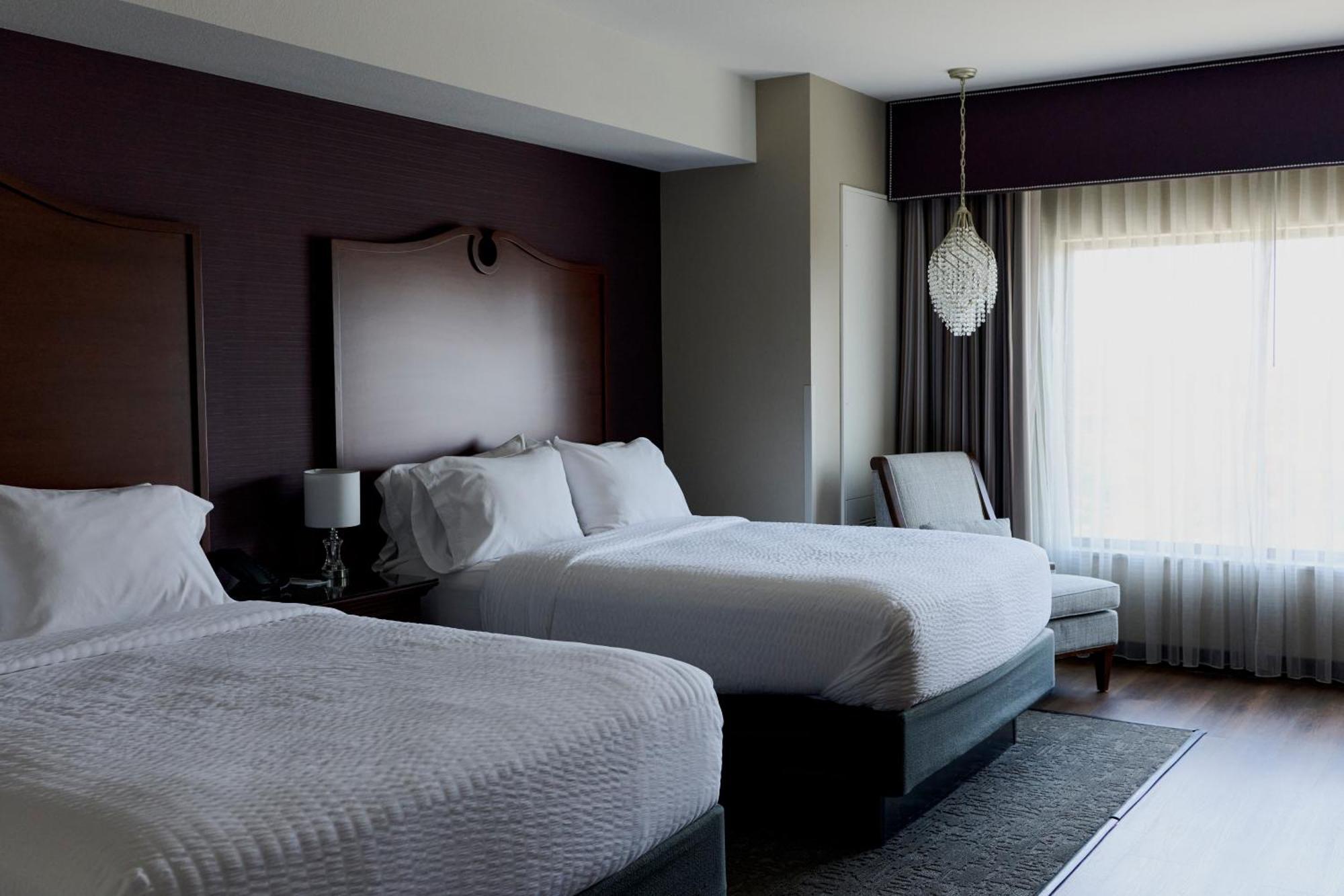 Deluxe Queen Room with Two Queen Beds