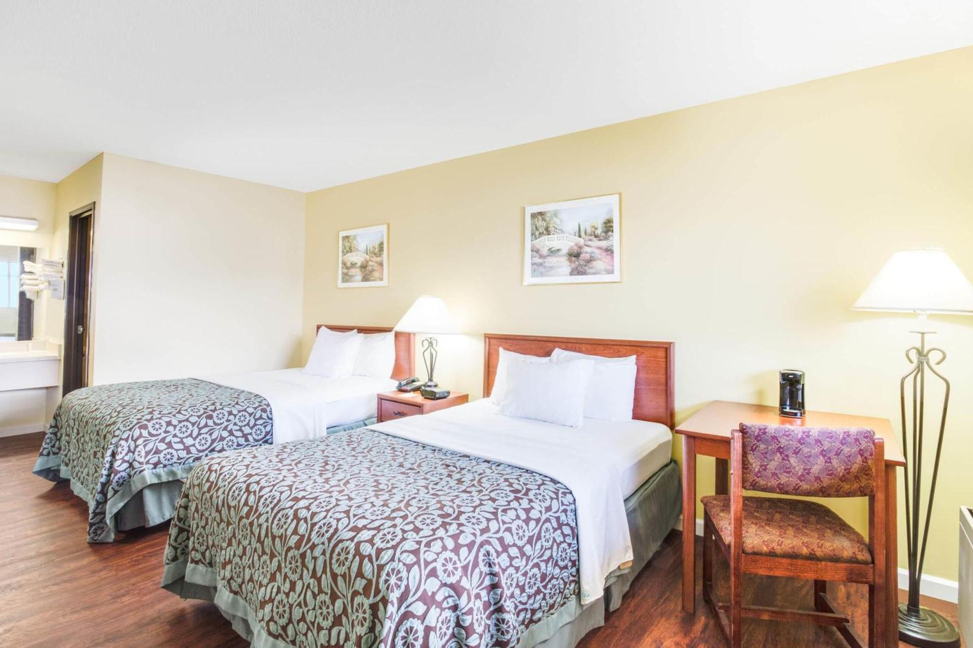 Deluxe Double Room with Two Double Beds - Non-Smoking