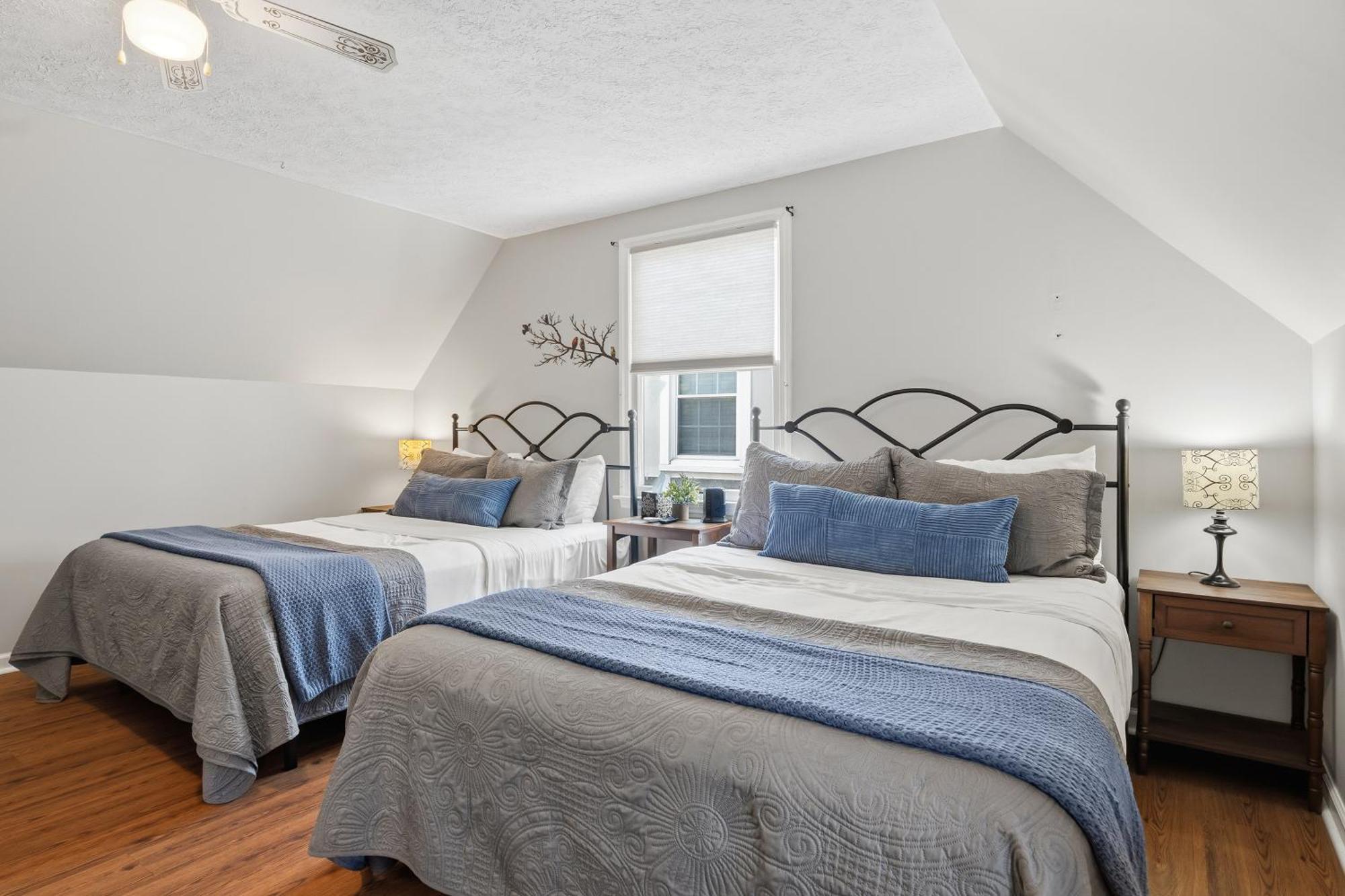 Queen Room