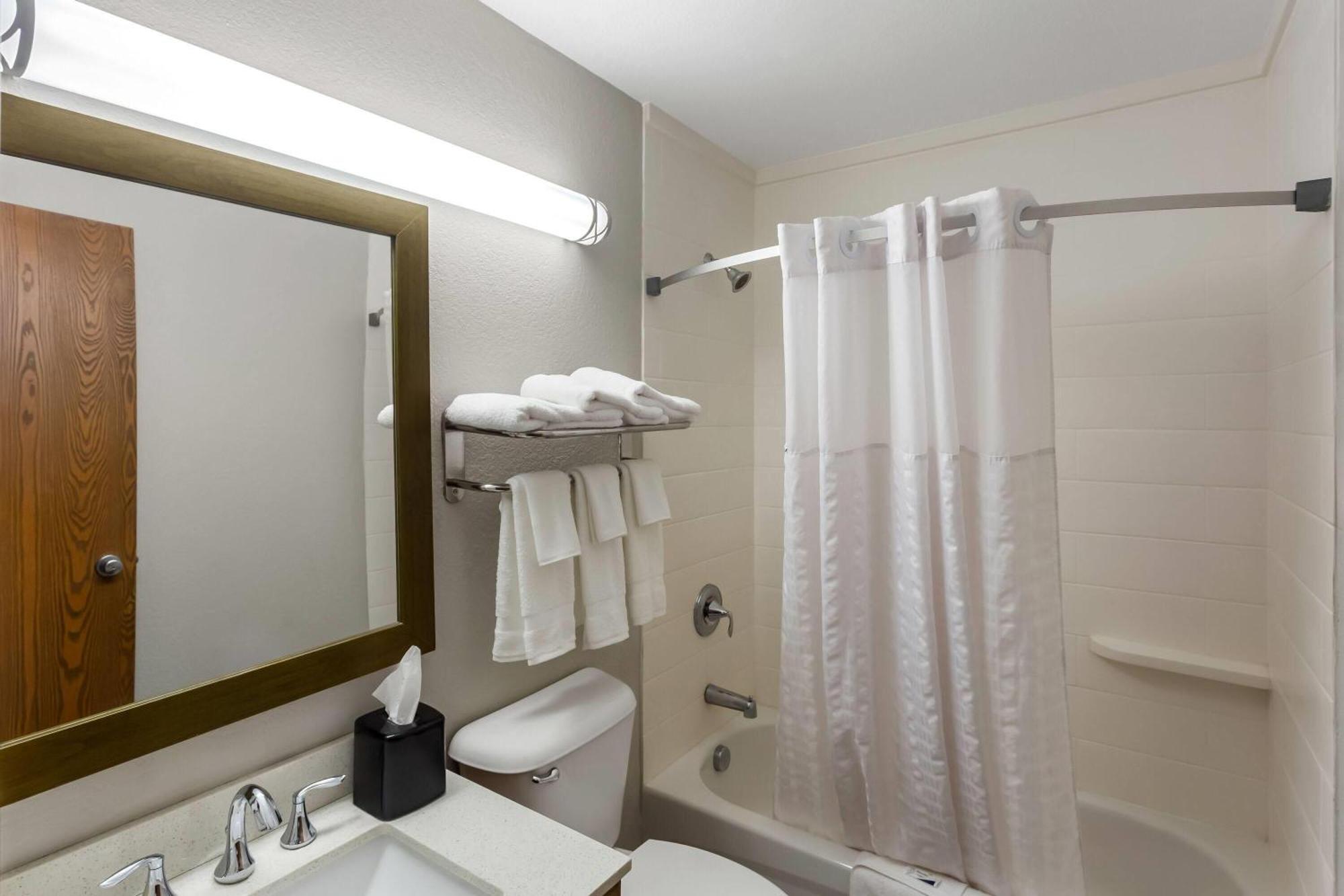 Deluxe Double Room with Two Double Beds - Non-Smoking