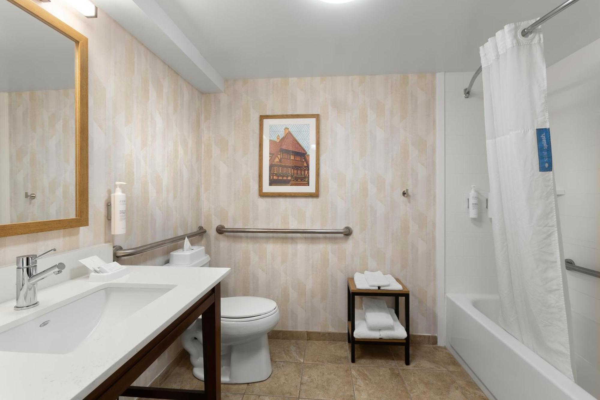 King Room - Mobility Access/Non-Smoking