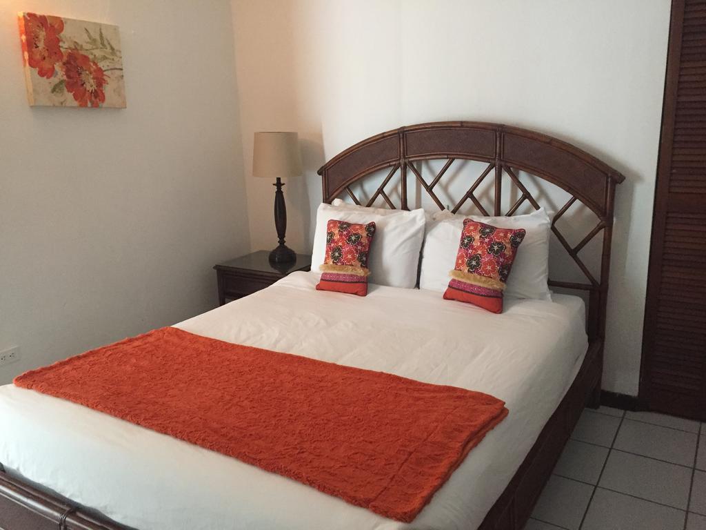 Interior Standard Room,254474081:JPEG