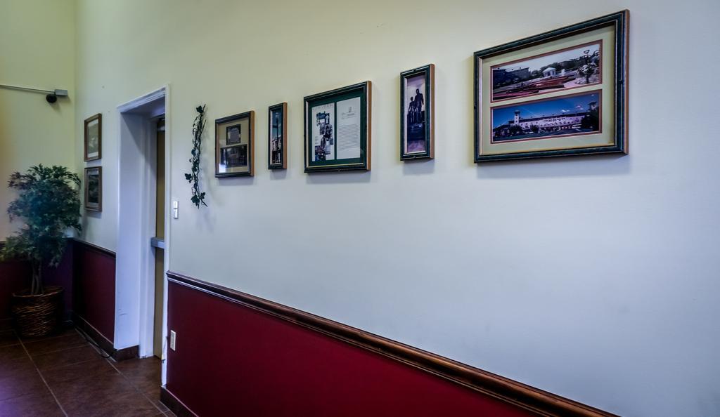 King and Double Room - Non-Smoking,267397877:JPEG