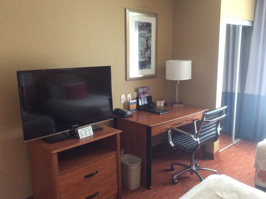 2 Double Beds, Mobility/Hearing Accessible Room, Tub w/ Grab Bars, Non-Smoking,323064904:JPEG