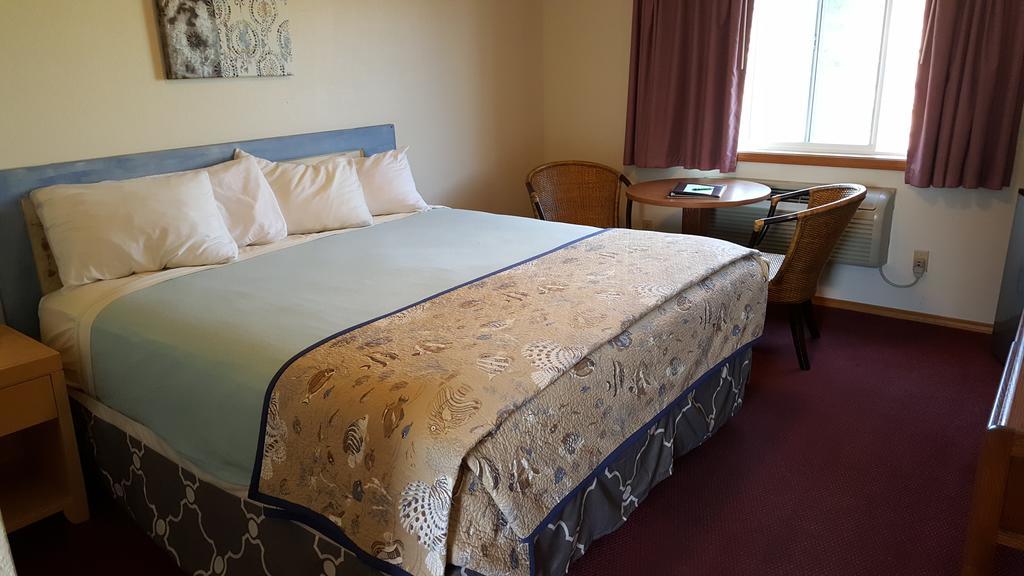 Deluxe King Room,378319801:JPEG