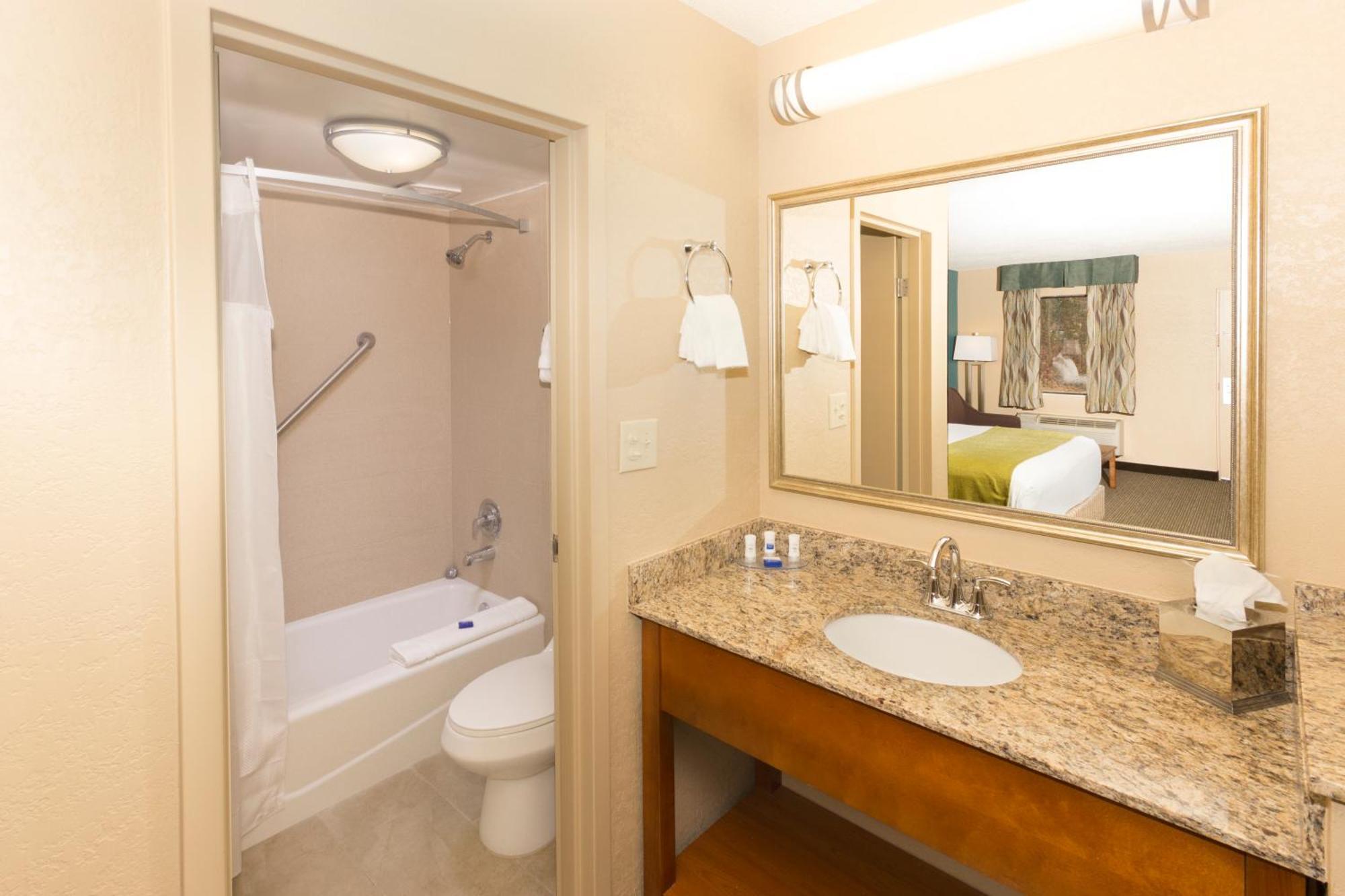 Double Room with Two Double Beds - Non-Smoking