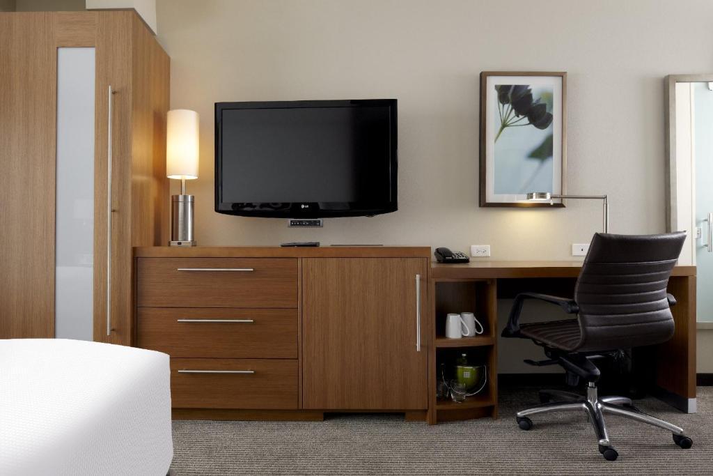 King Room with Sofa Bed