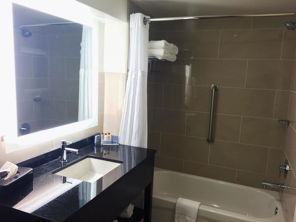 Deluxe Queen Room with Two Queen Beds - Non-Smoking,1439666563:JPEG