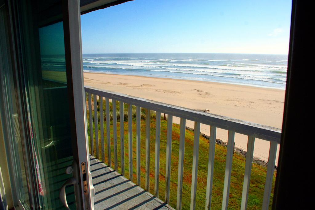 Suite Ocean View Non Pet,687280761:JPEG